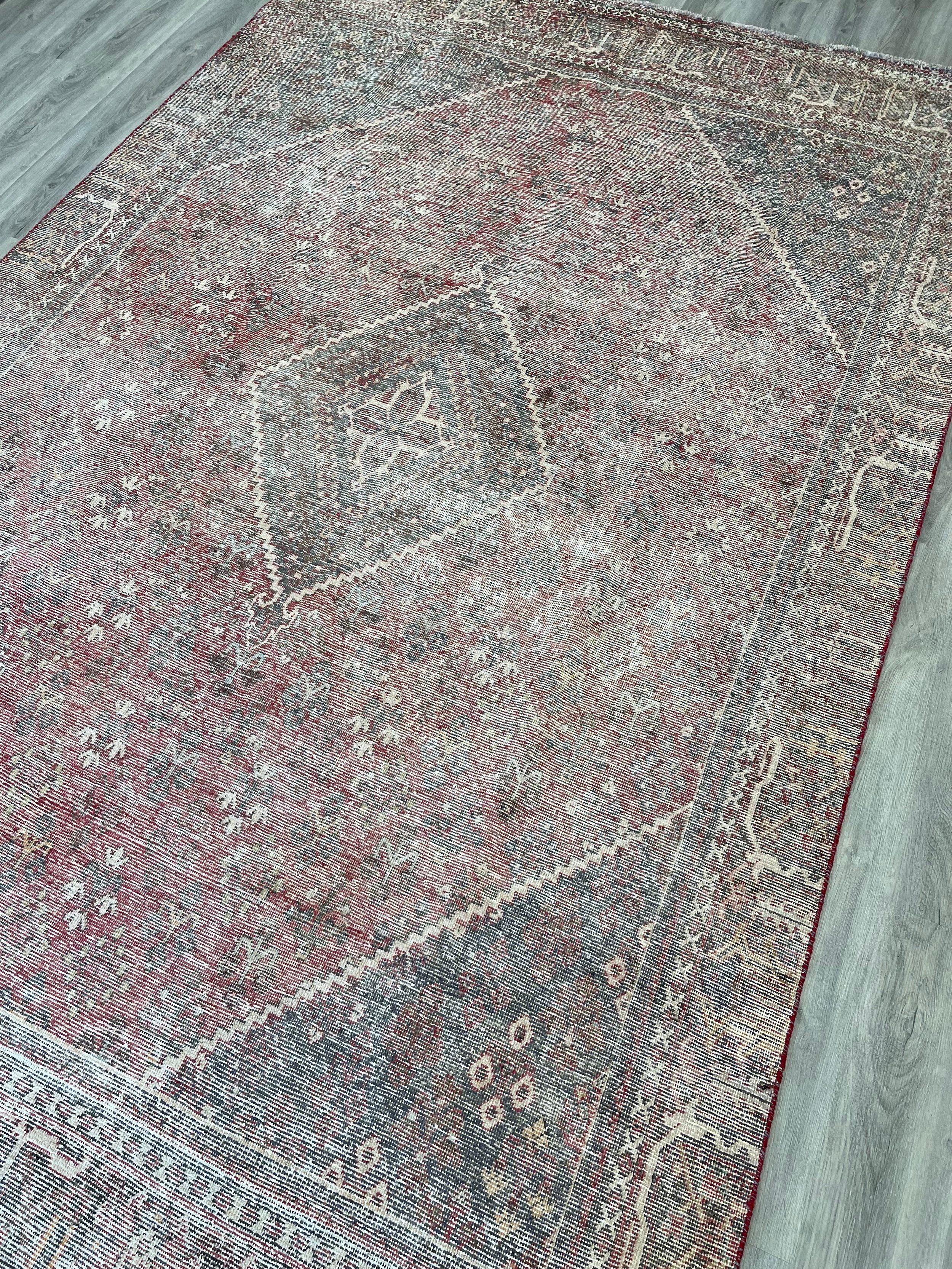Second Life Vintage Wool Rug (6'10" x 10'9")