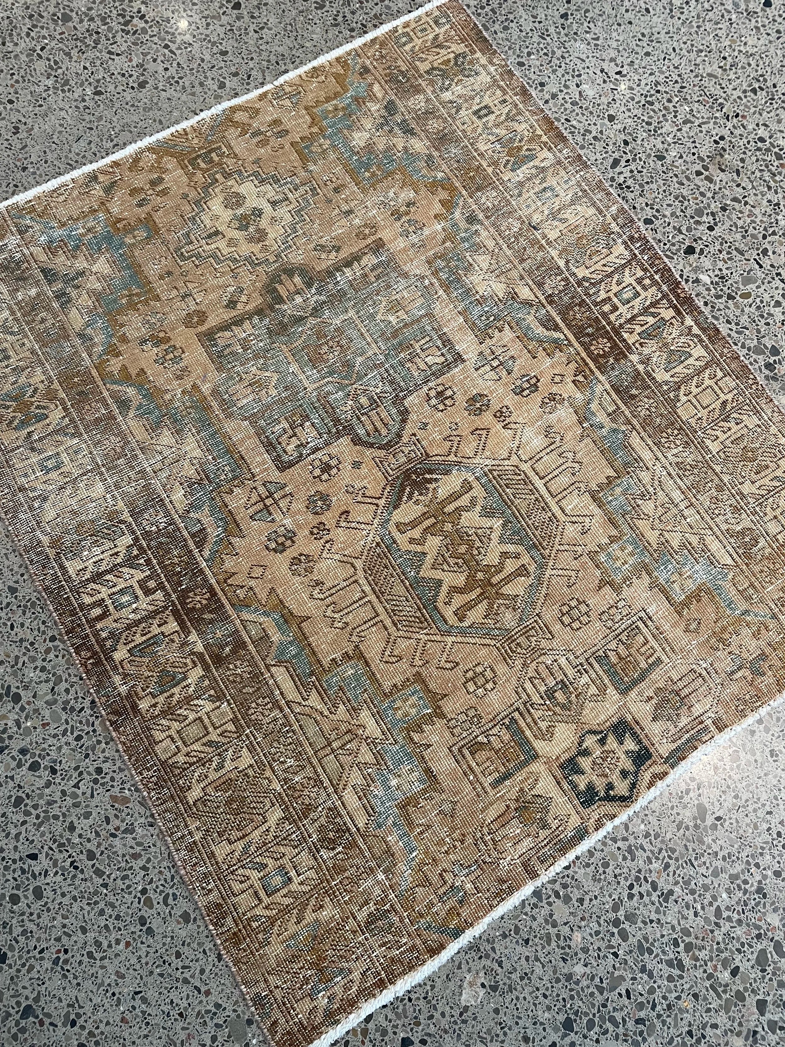 Karajeh Vintage Wool Rug (3'7" x 4'2")