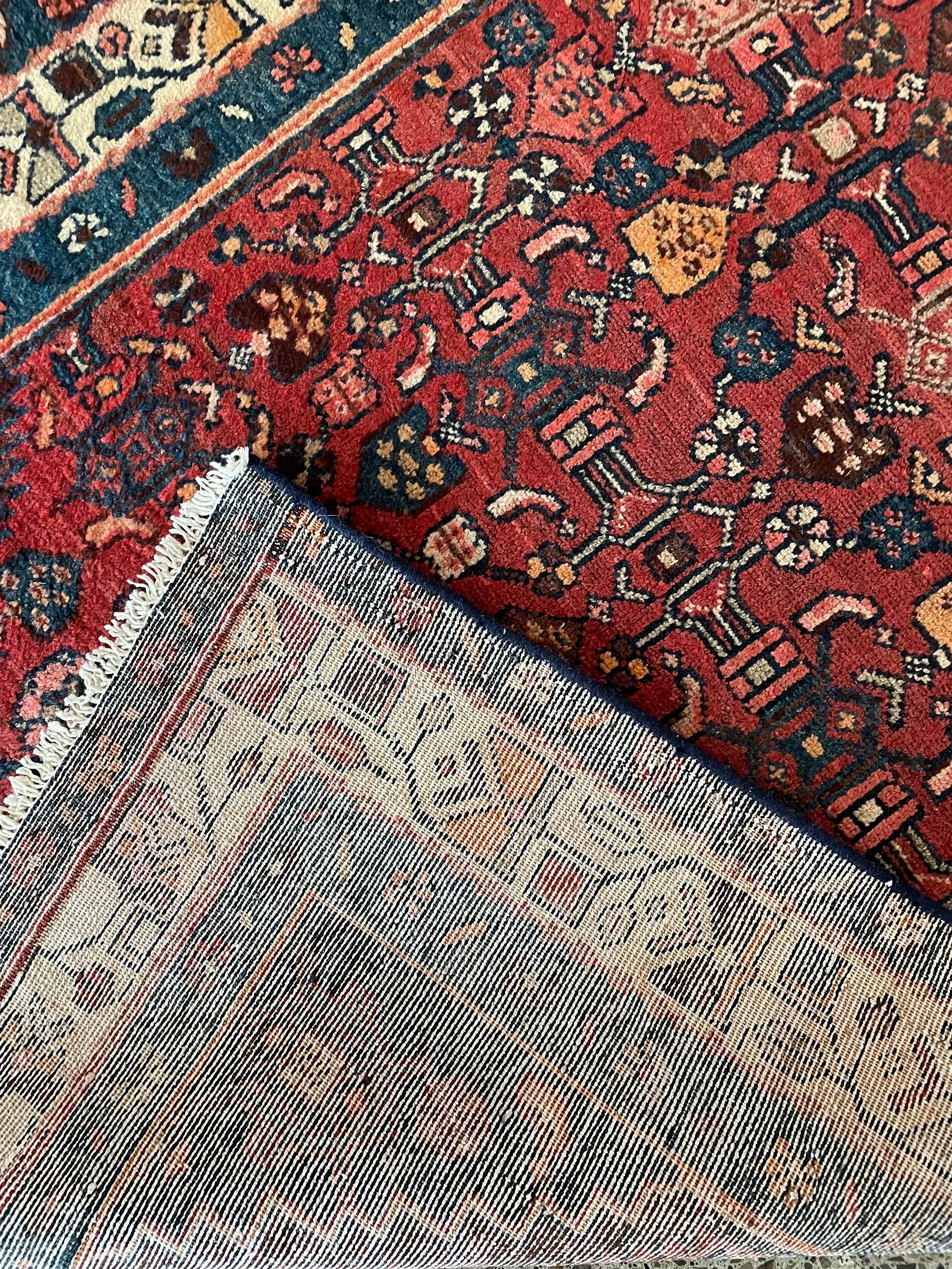 Hamedan Semi-Antique Wool Rug (3'7" x 6'5")