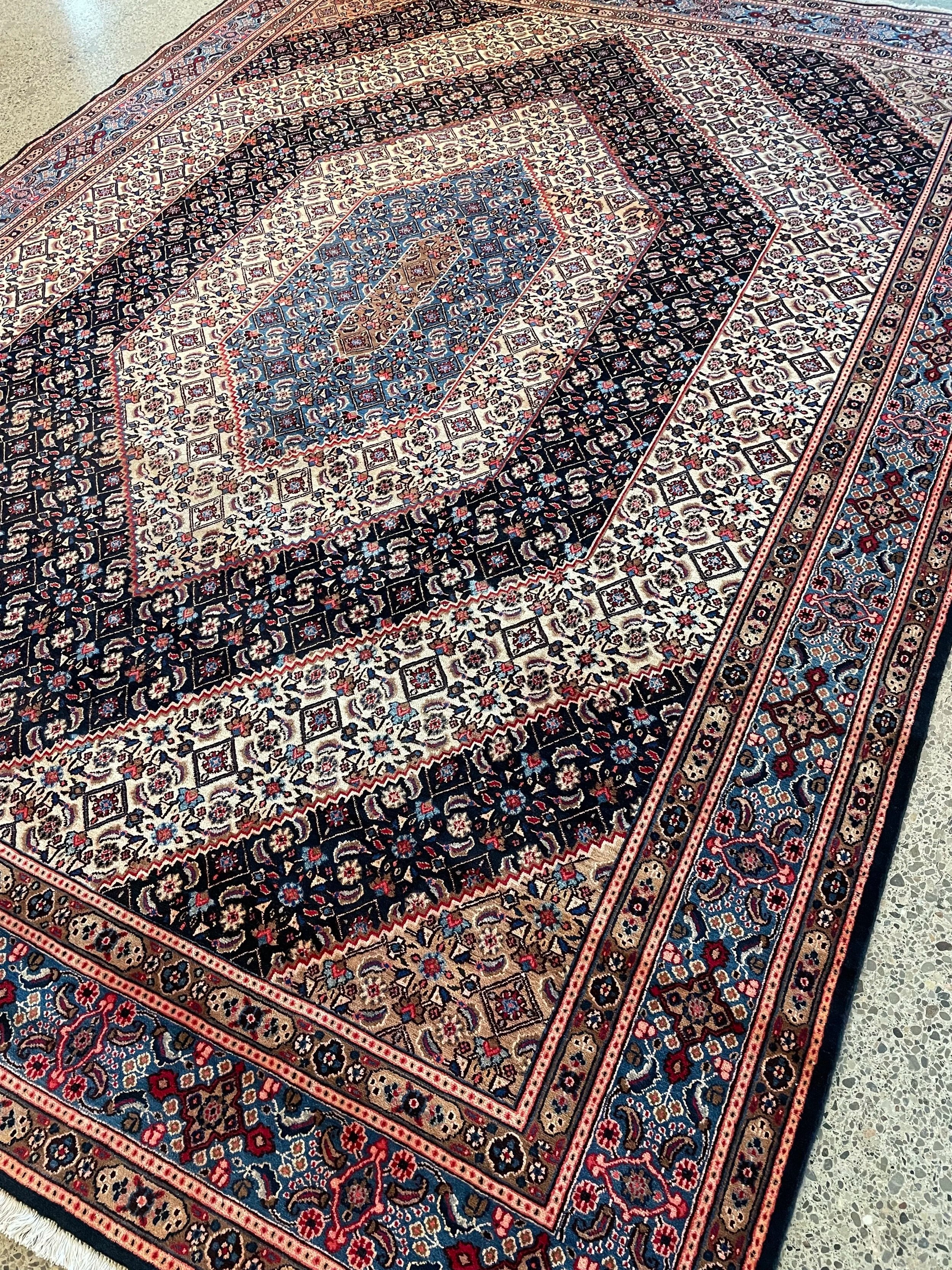 Moud Wool Rug (10x13)