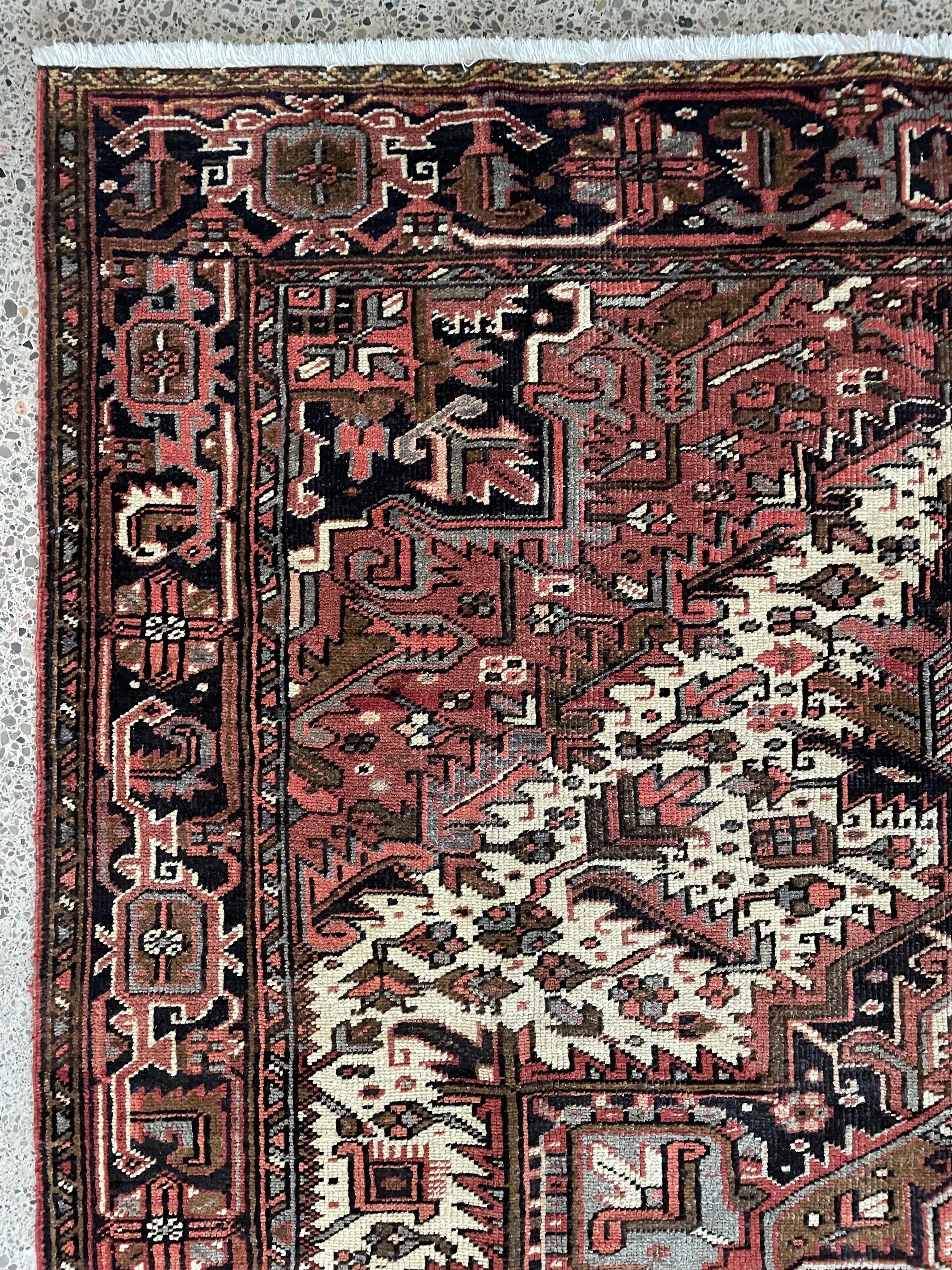 Wool Heriz Rug (7'8" x 10'6")