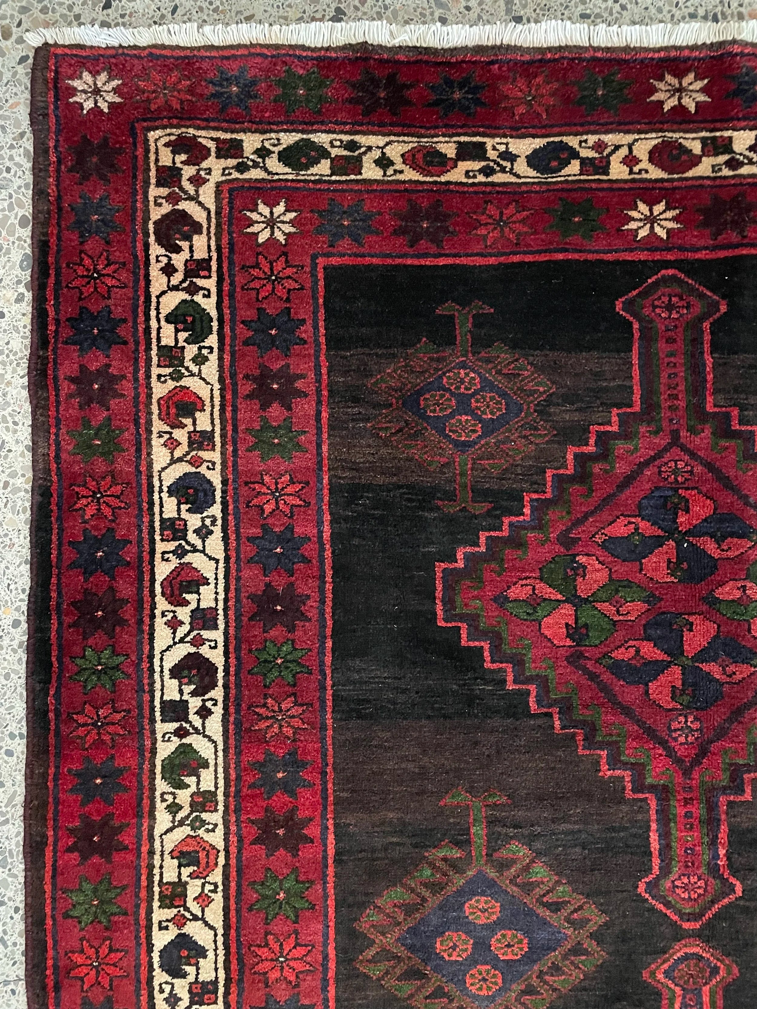 Lori Rug (5'0" x 8'11")