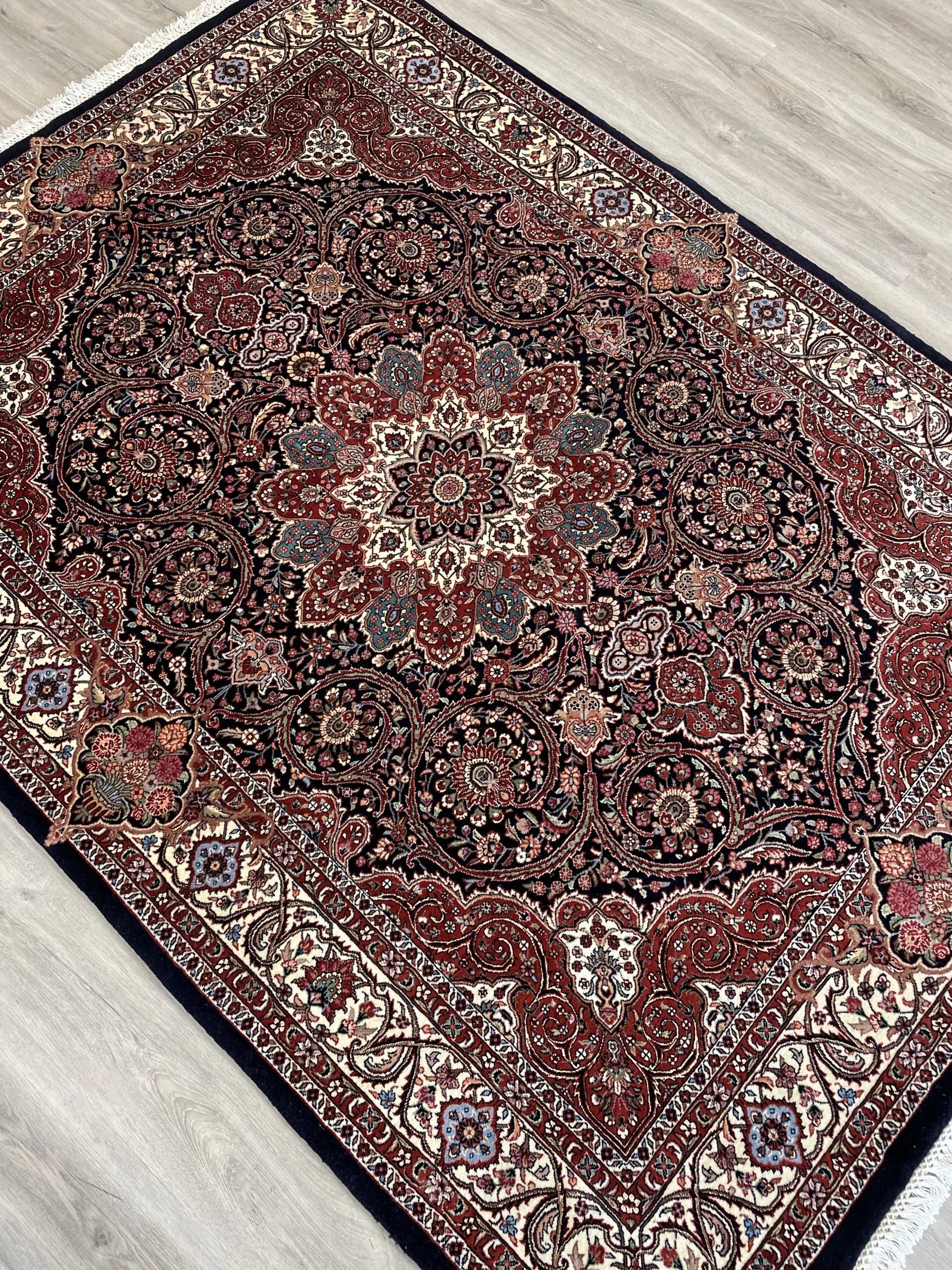 Bijar Wool & Silk Rug (5'2" x 7'1")