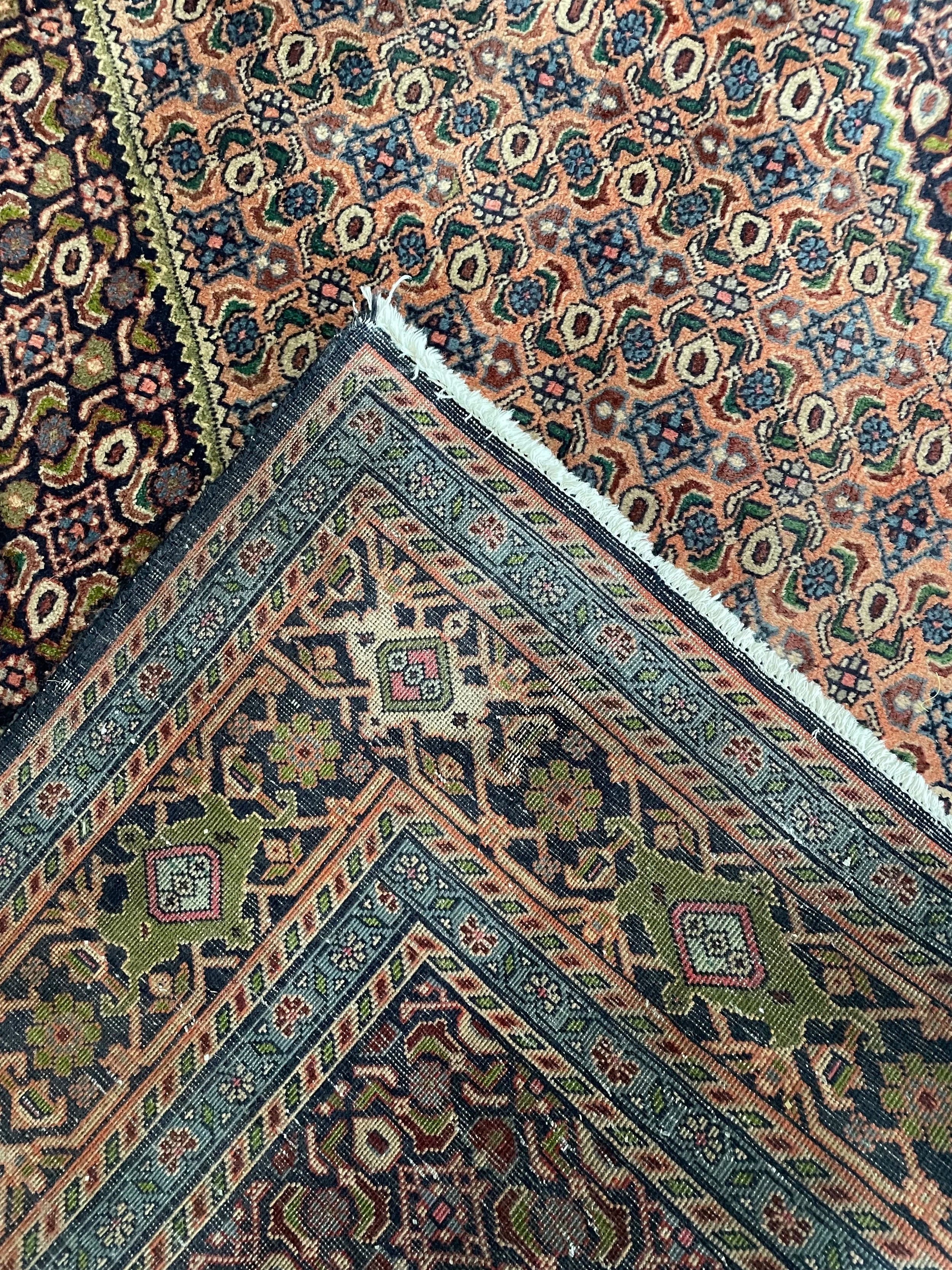 Ardebil Vintage Wool Rug (6'6" x 9'4")