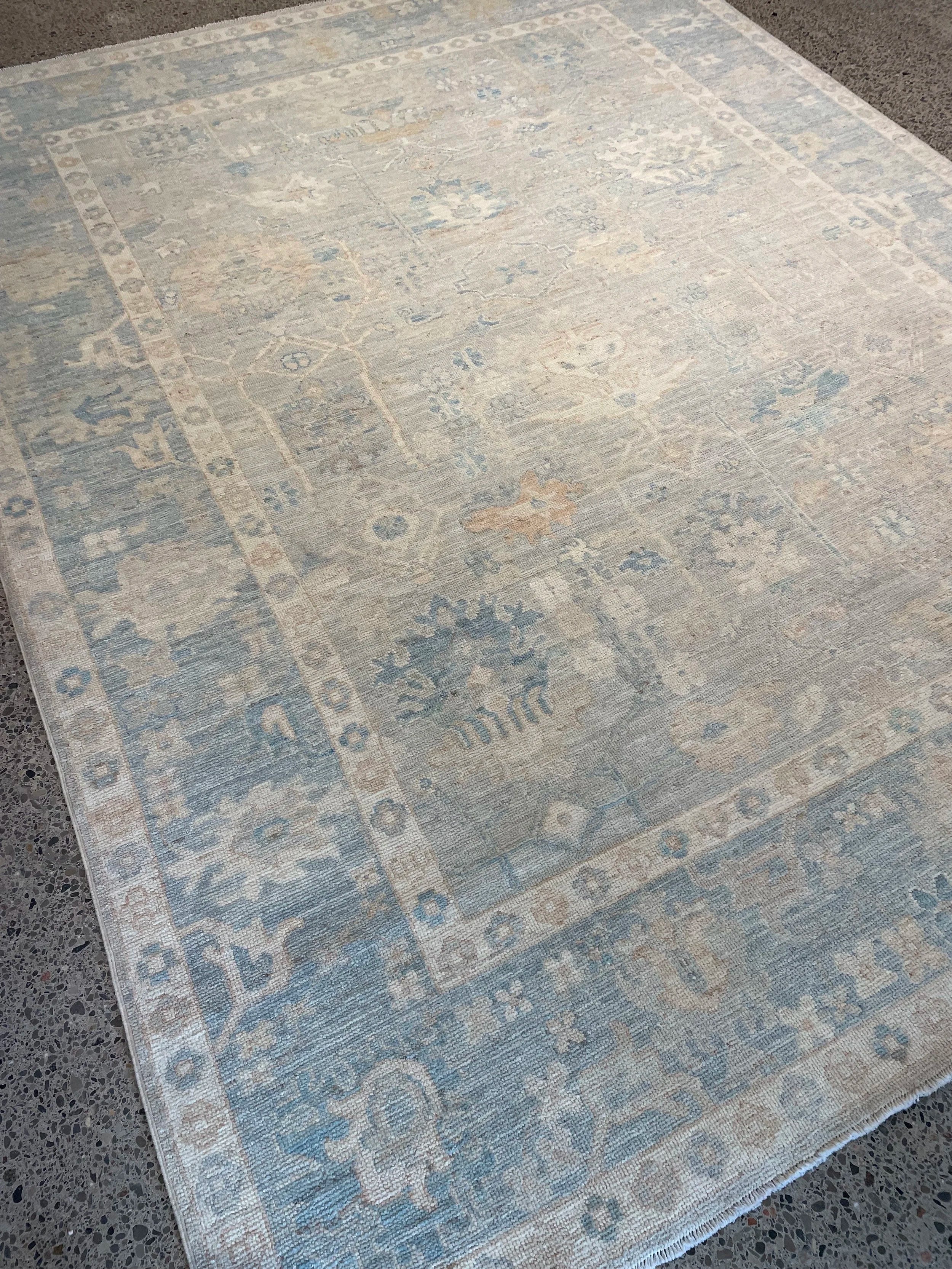 Oushak Rug (7'11" x 10'3")