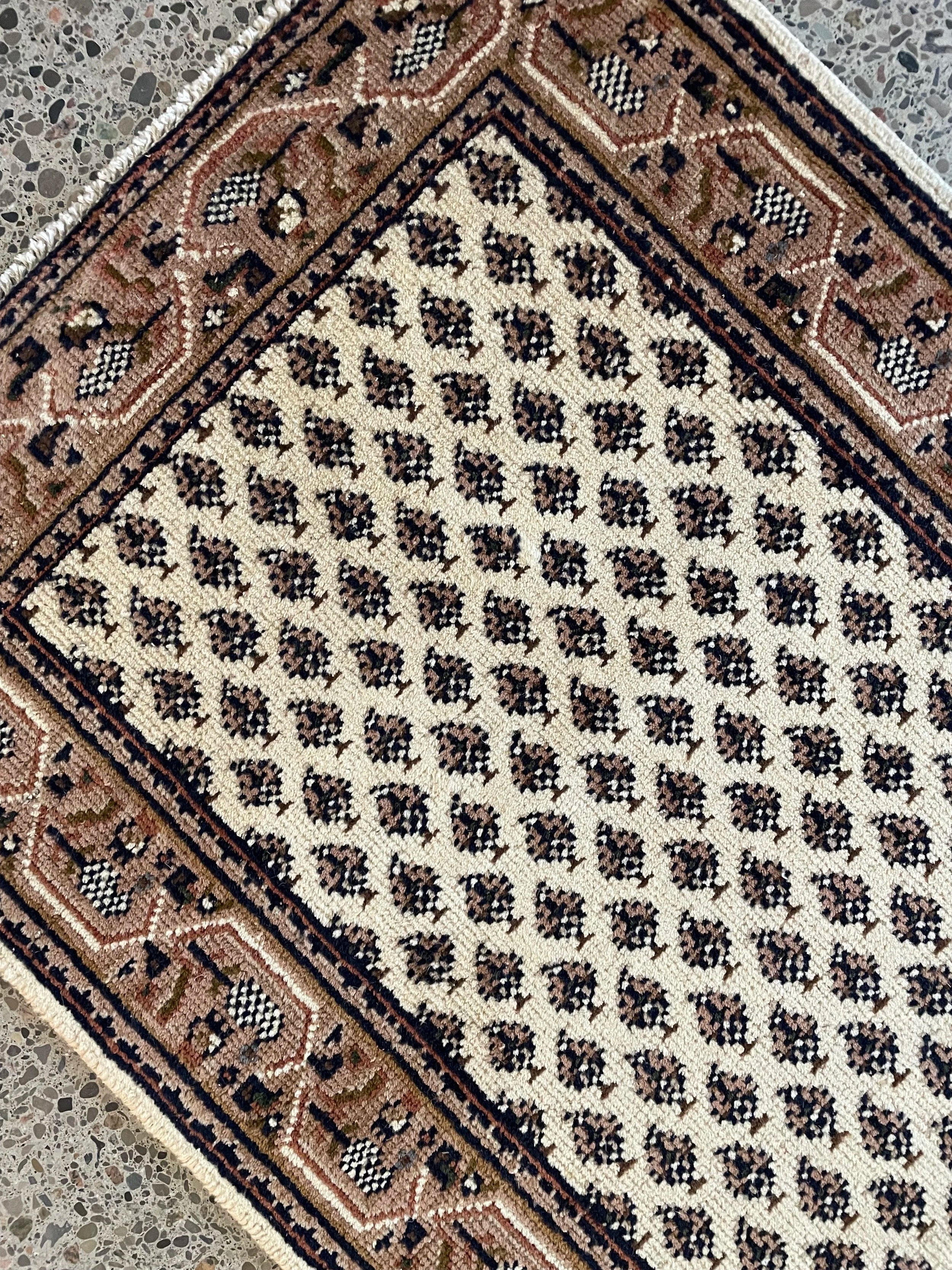 Neutral Vintage Wool Runner Rug (2'7" x 6'6")