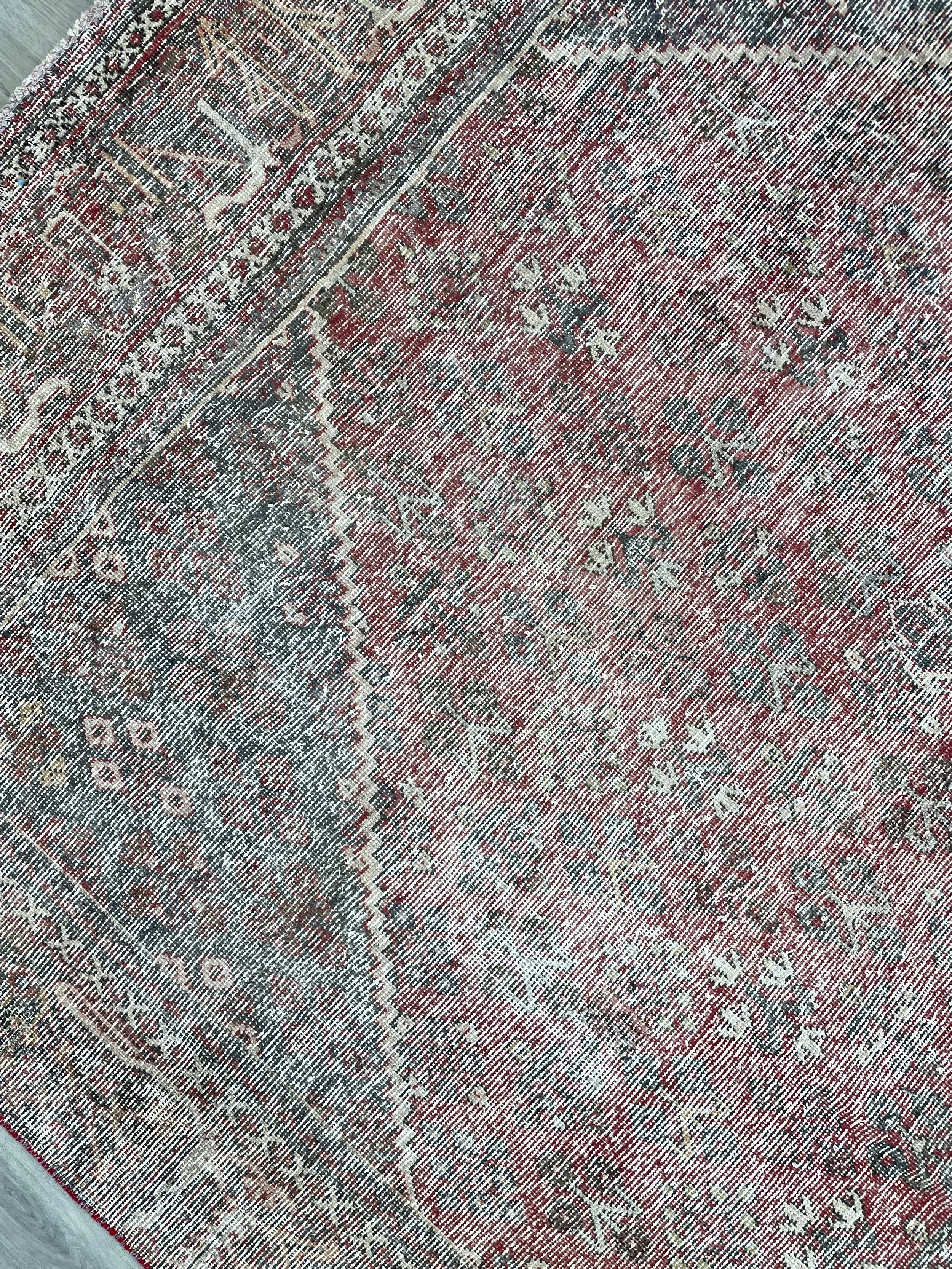 Second Life Vintage Wool Rug (6'10" x 10'9")