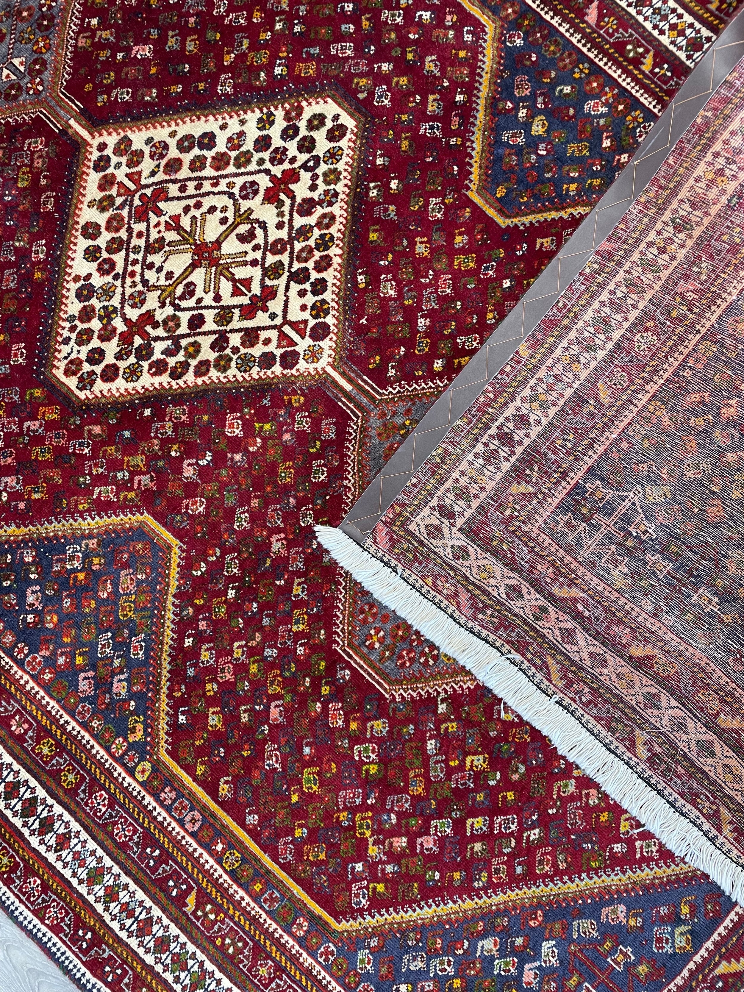 Qashqai Vintage Wool Rug (5'1" x 7'11")