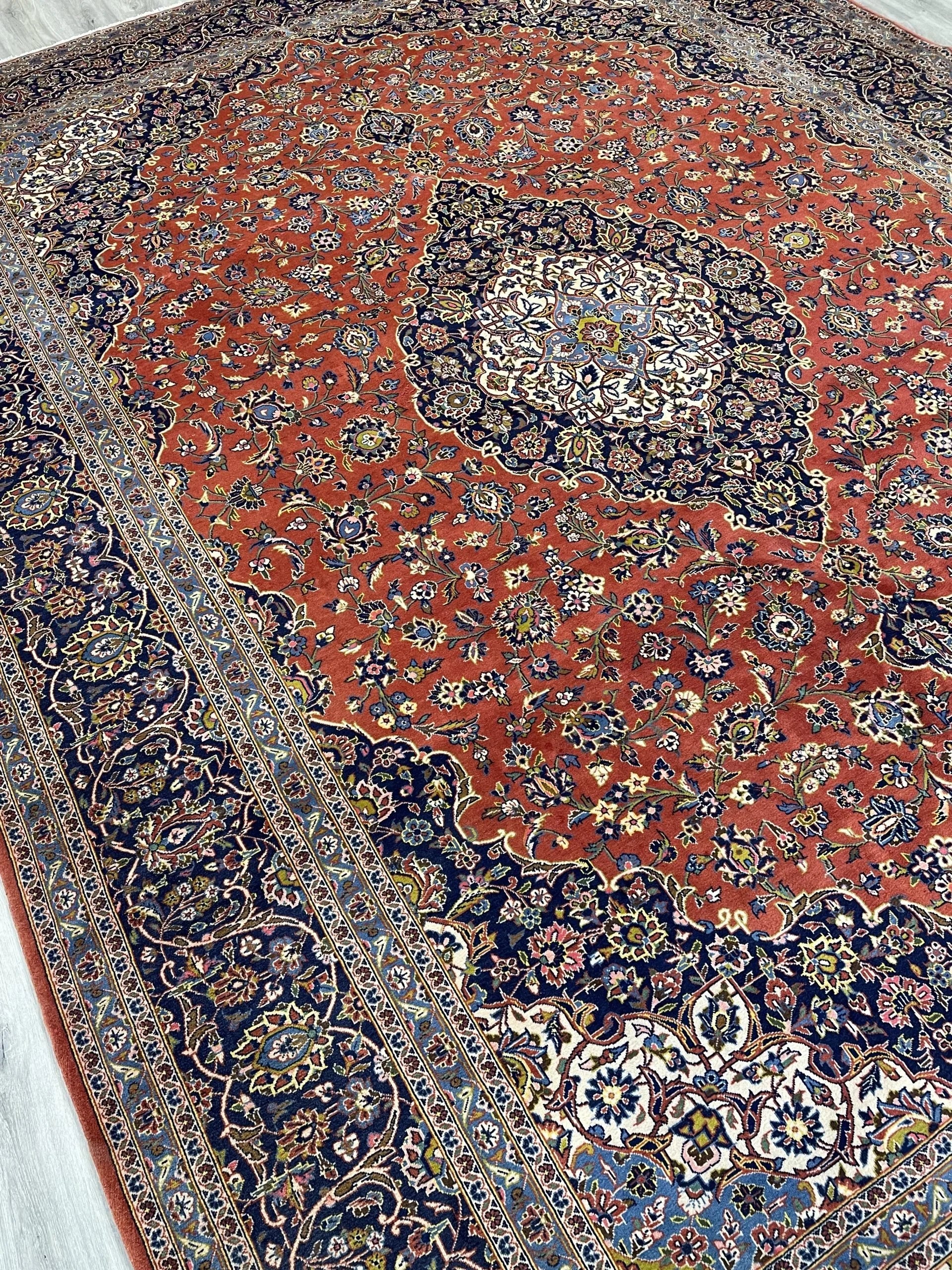 Kashan Vintage Wool Rug (9'11" x 13'6")