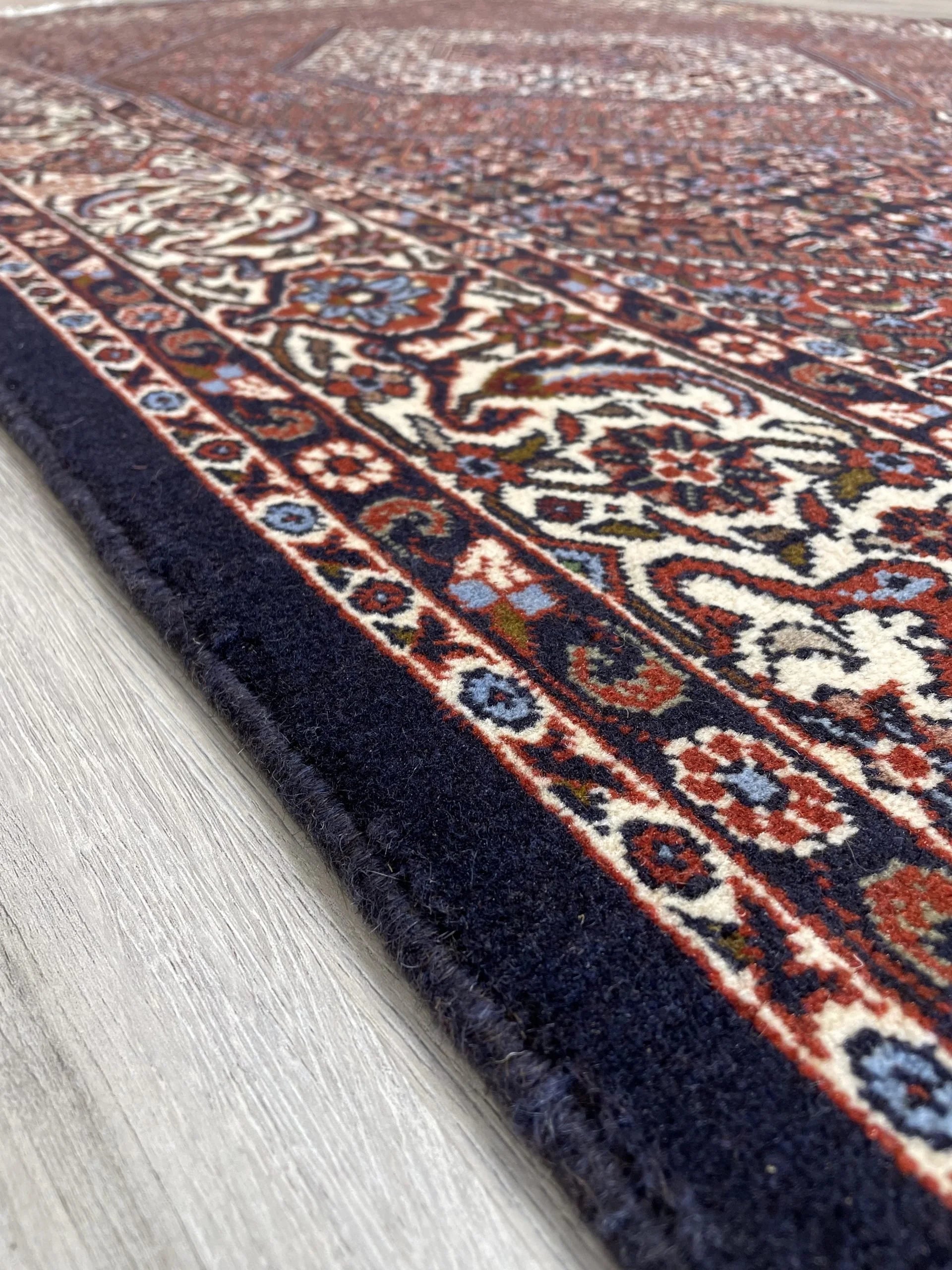 Bijar Wool Rug (4'8" x 7'2")