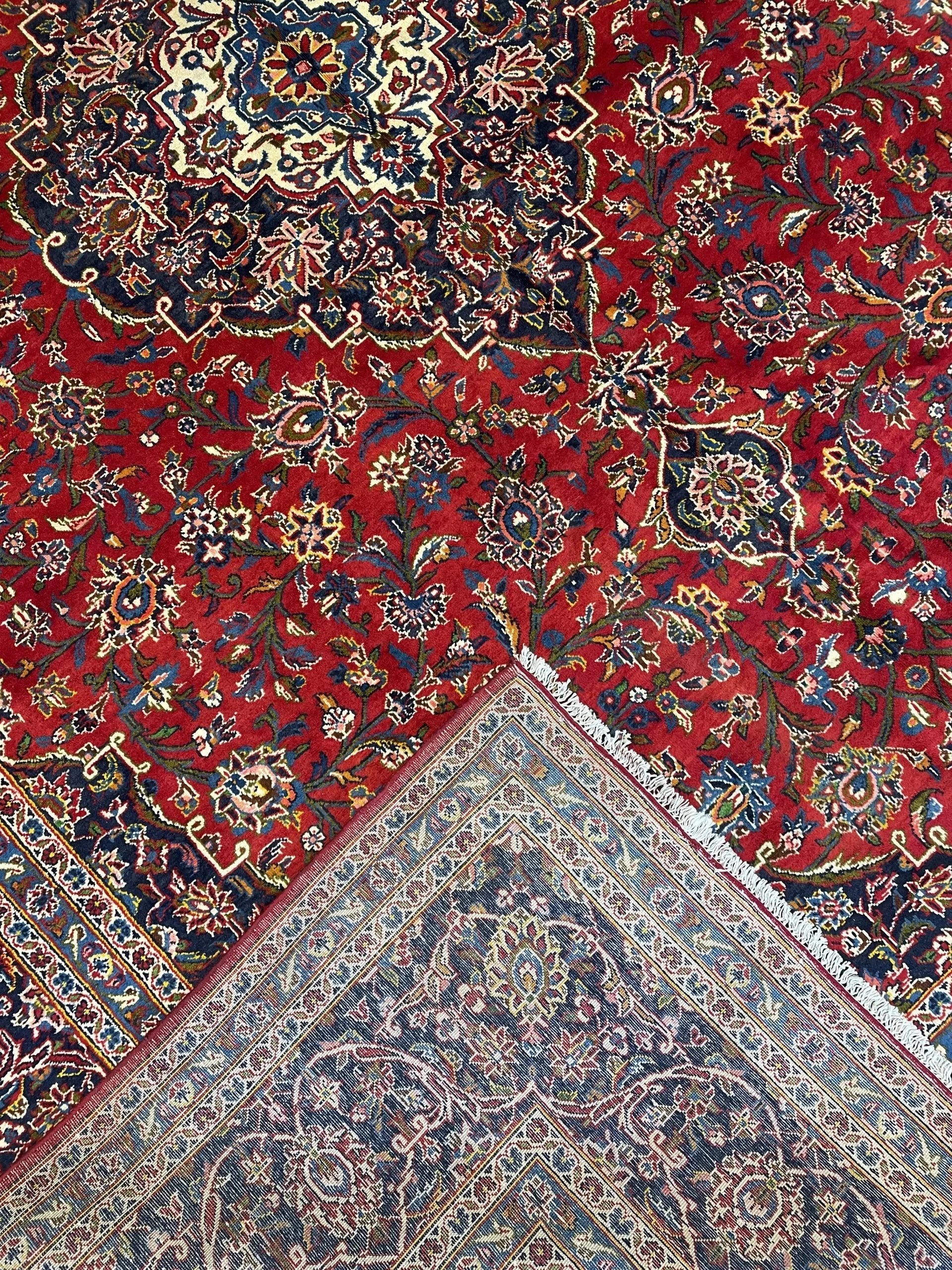 Kashan Wool Rug (9'7" x 12'9")