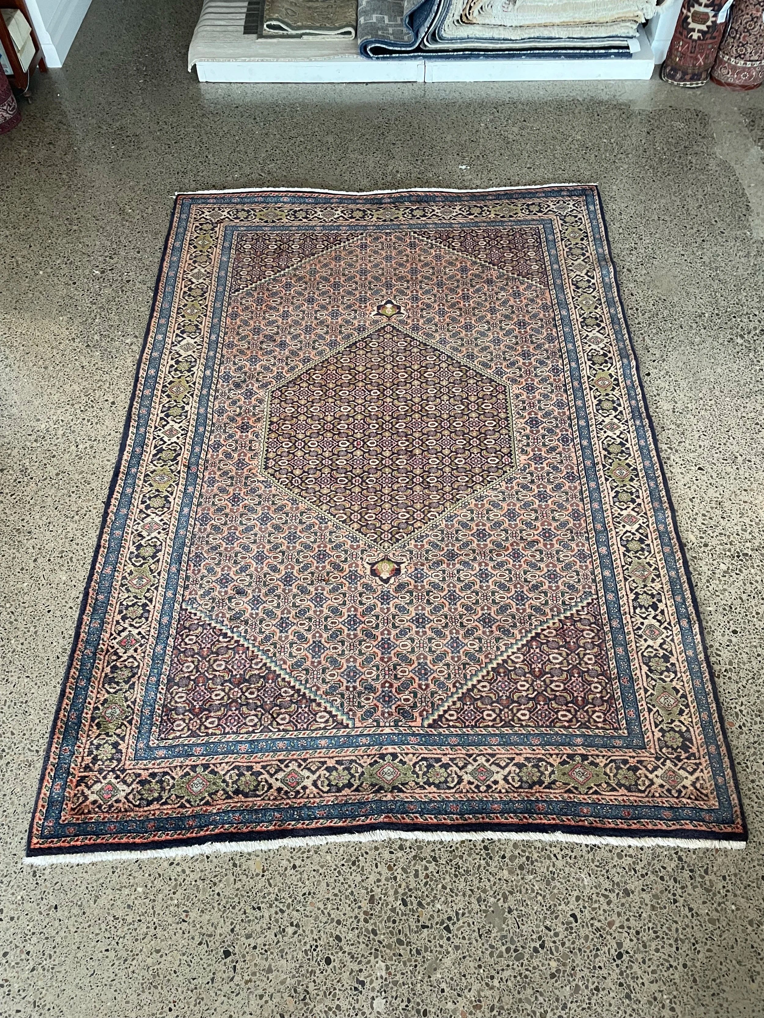 Ardebil Vintage Wool Rug (6'6" x 9'4")