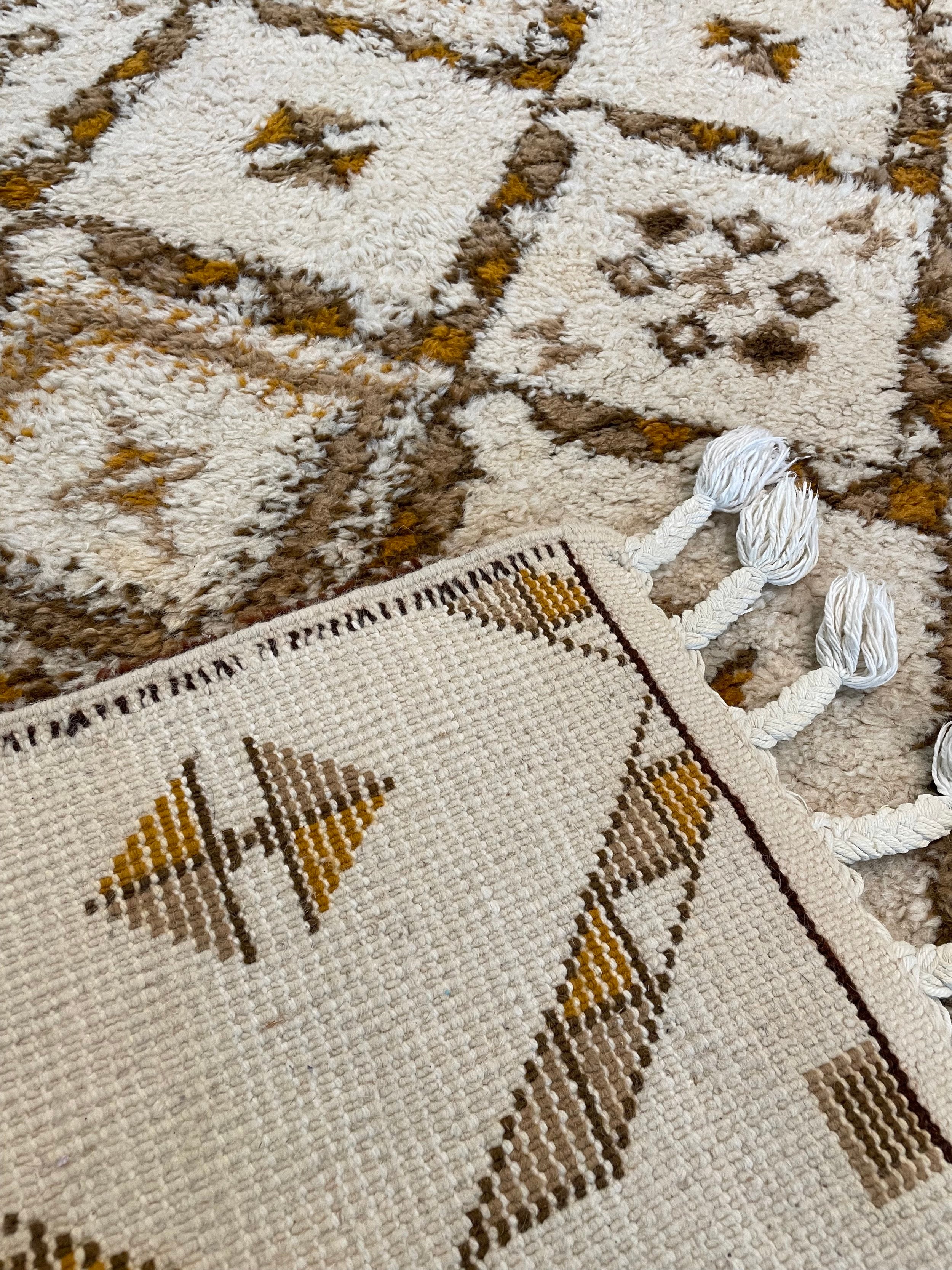 Wool Moroccan Rug (9'0" x 12'0")