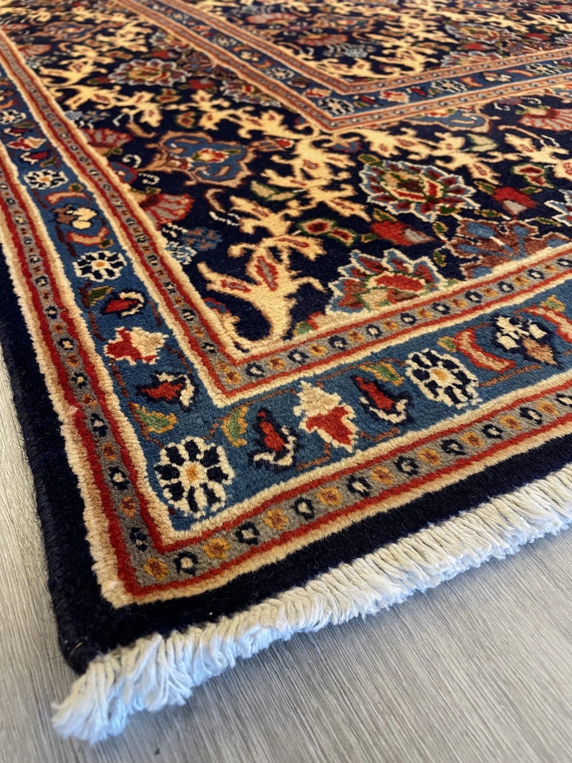 Moud Wool Rug (6'8" x 10'0")