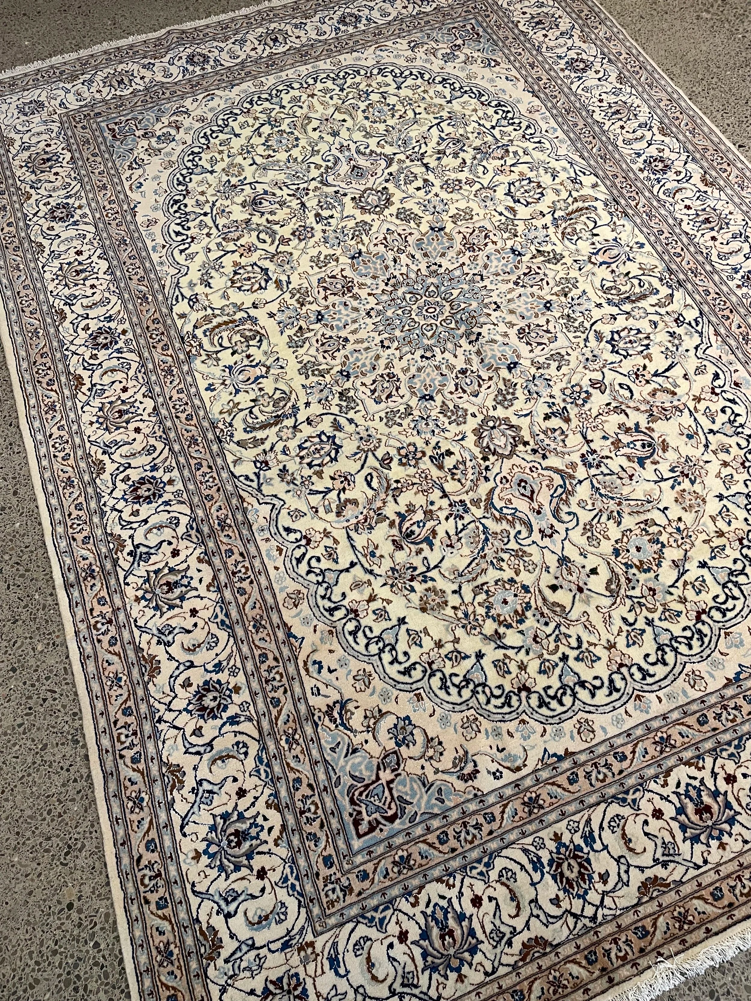 Naeen Wool & Silk Rug (7x10)