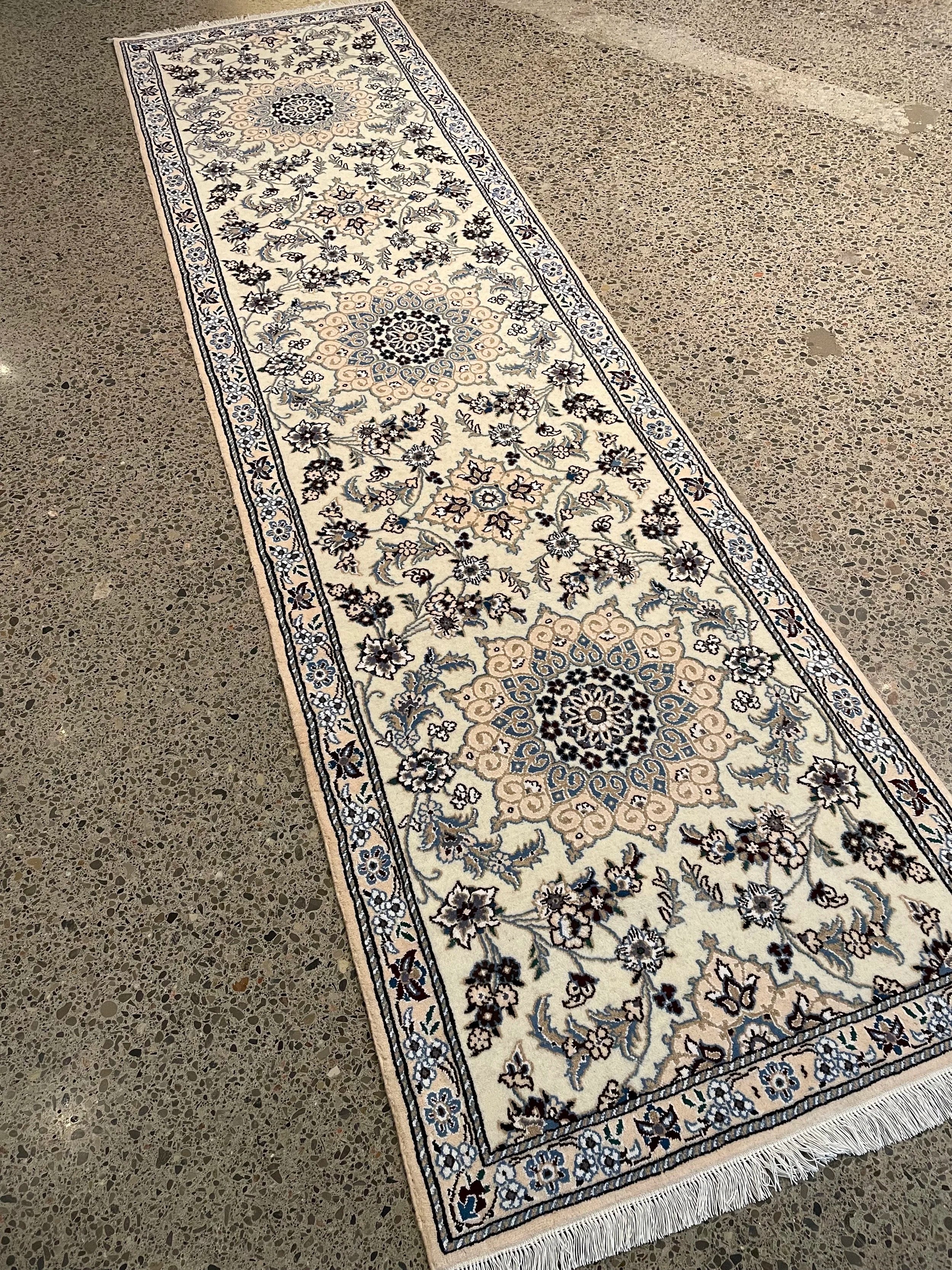 Naeen Wool & Silk Rug (2'7" x 9'10")