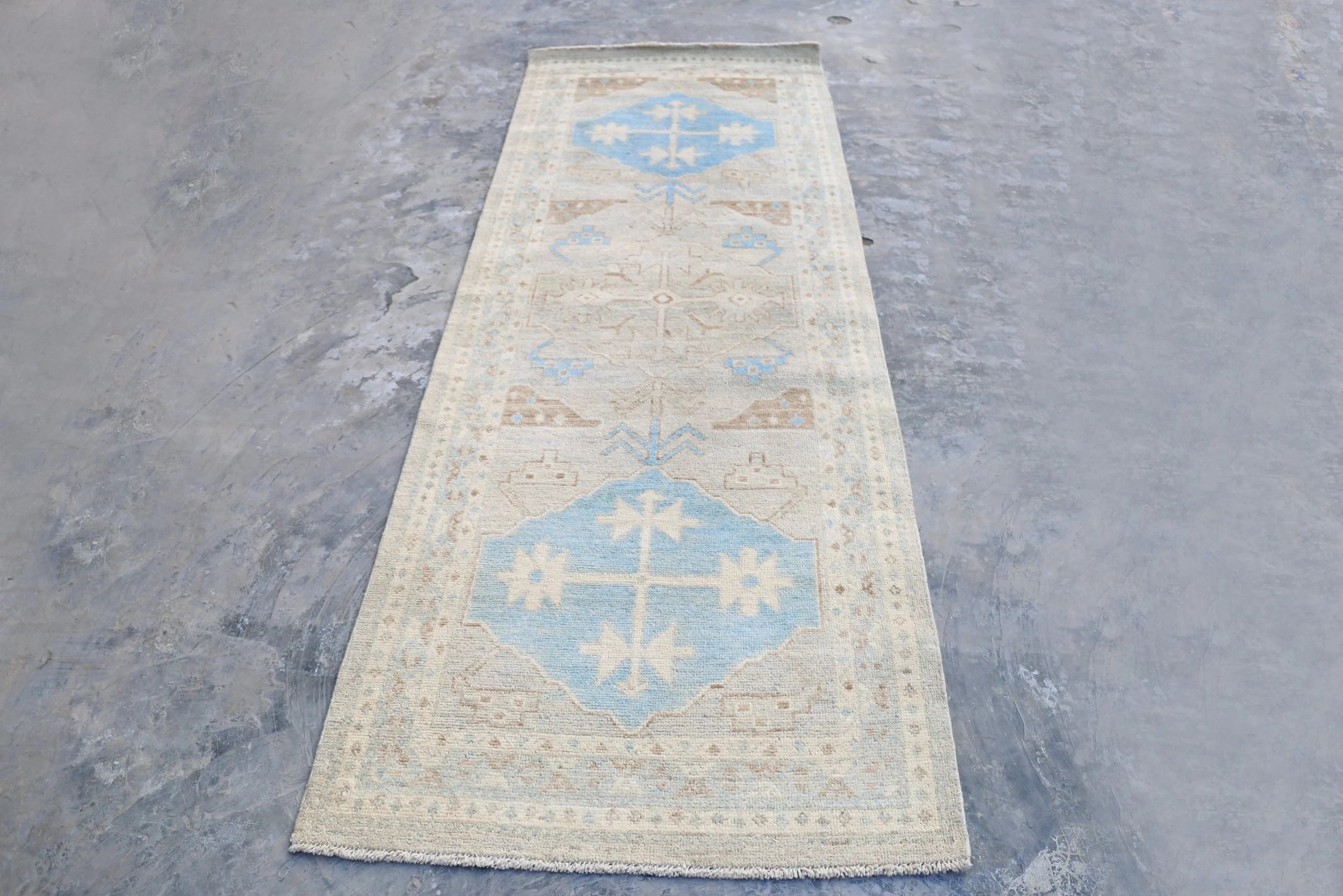 Oushak Wool Rug Runner (3'1" x 8'3")