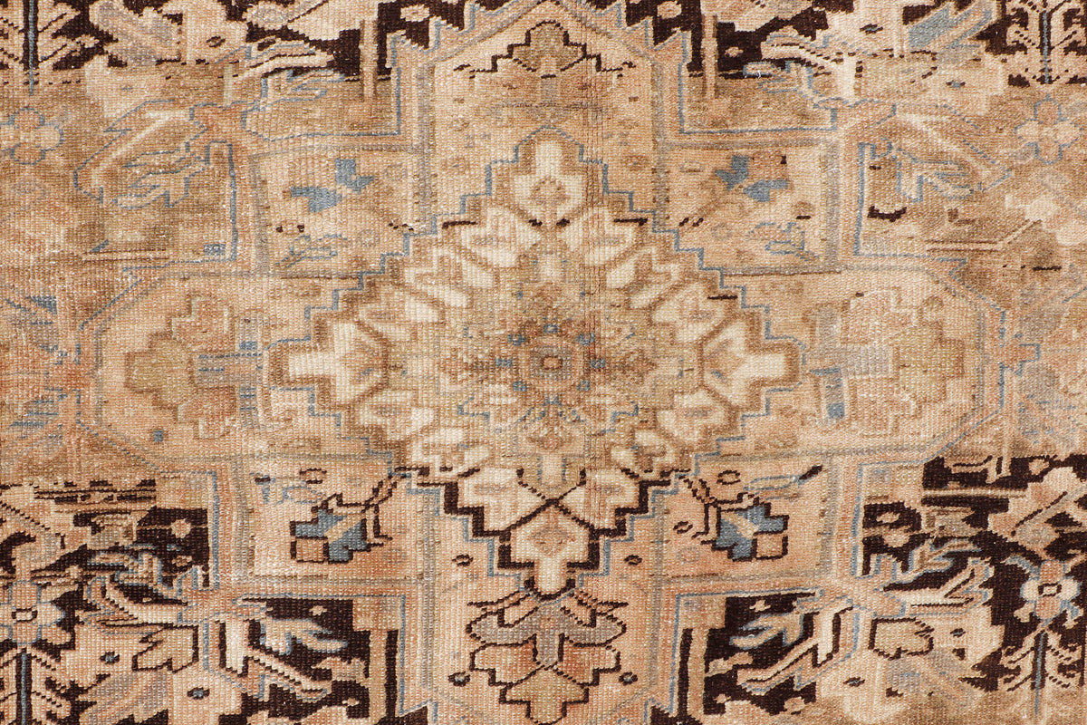 Vintage Neutral Heriz Wool Rug (9'4" x 13'0")