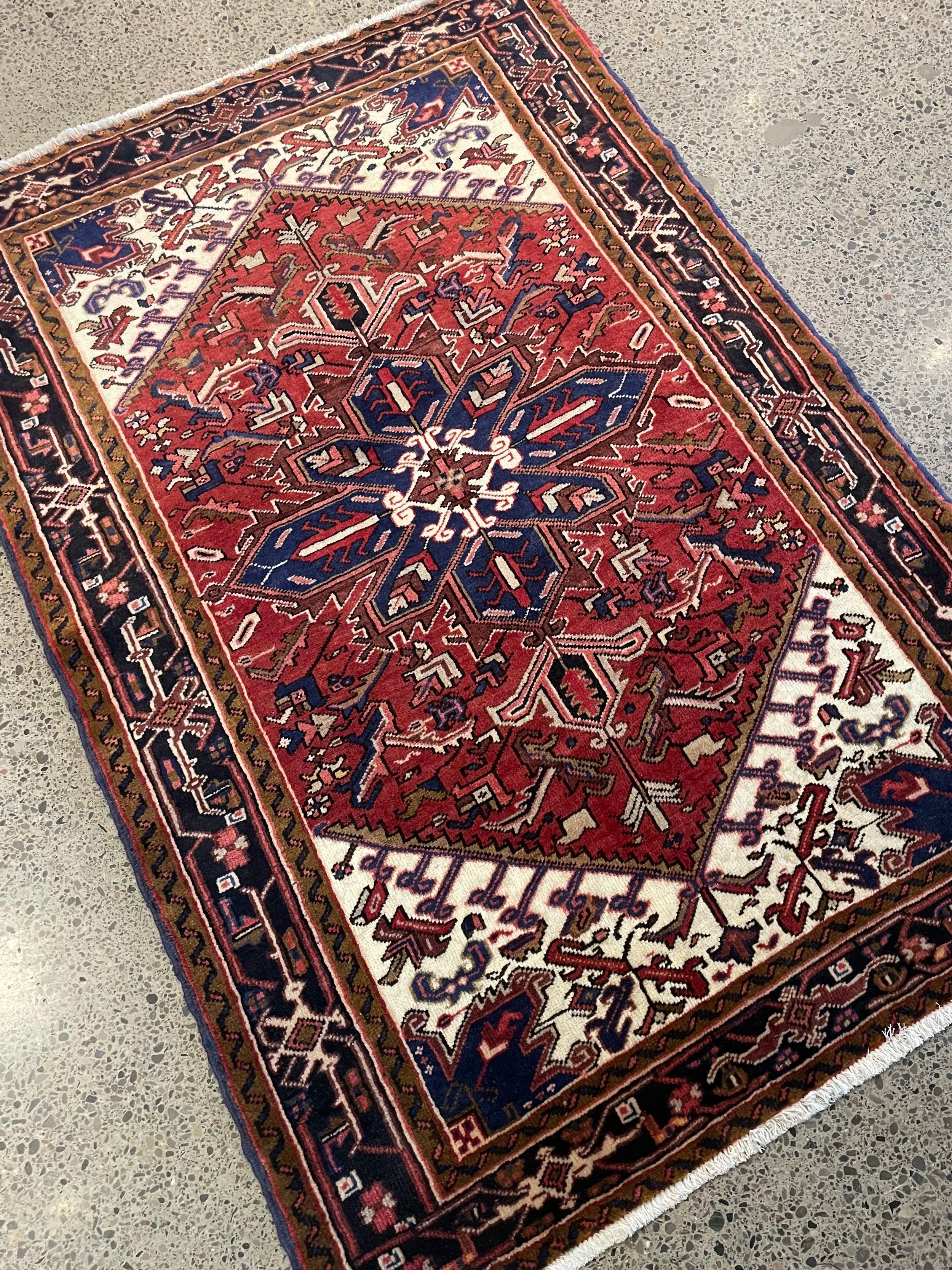 Wool Heriz Rug (4'6" x 6'8")