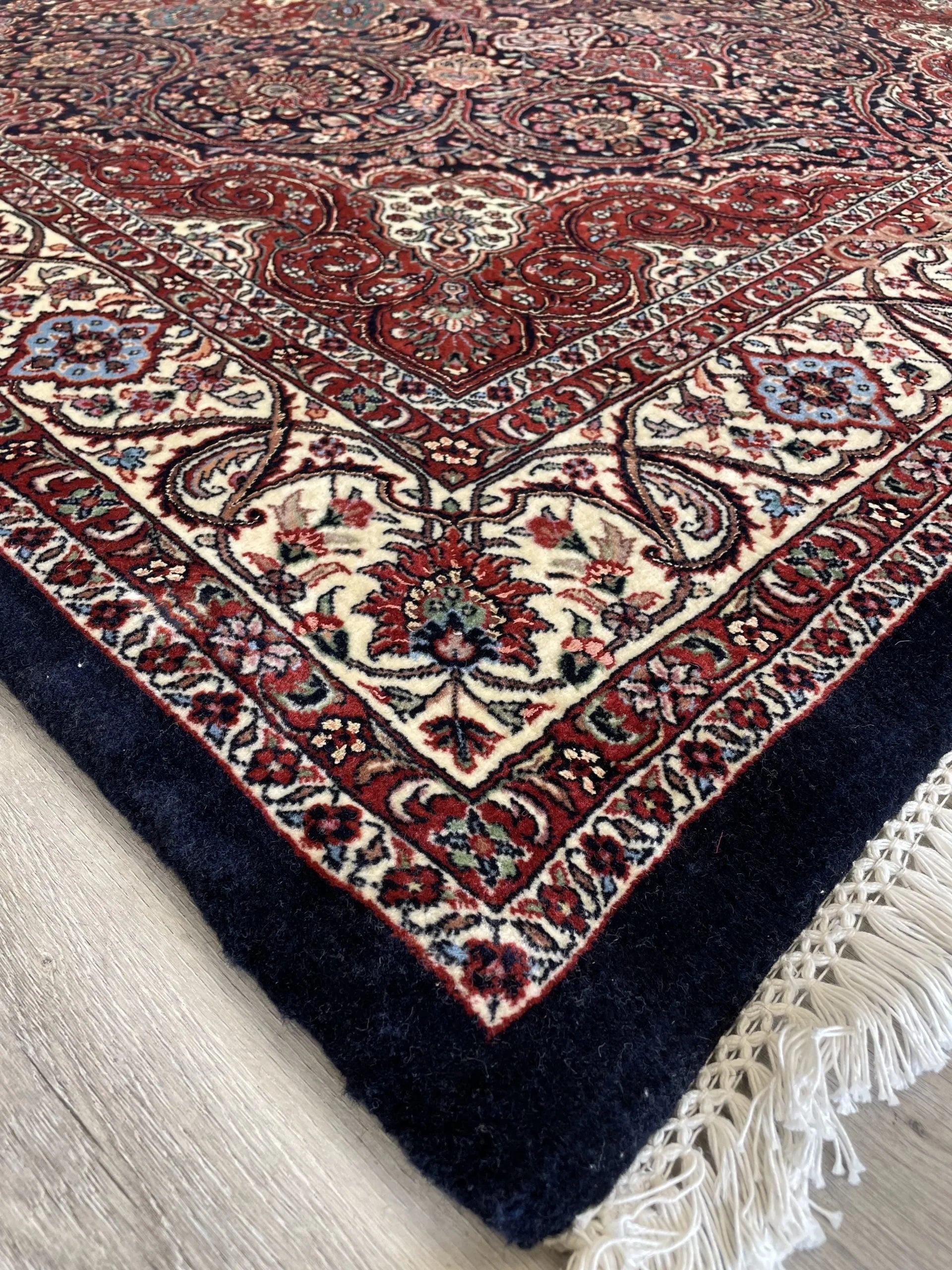 Bijar Wool & Silk Rug (5'2" x 7'1")