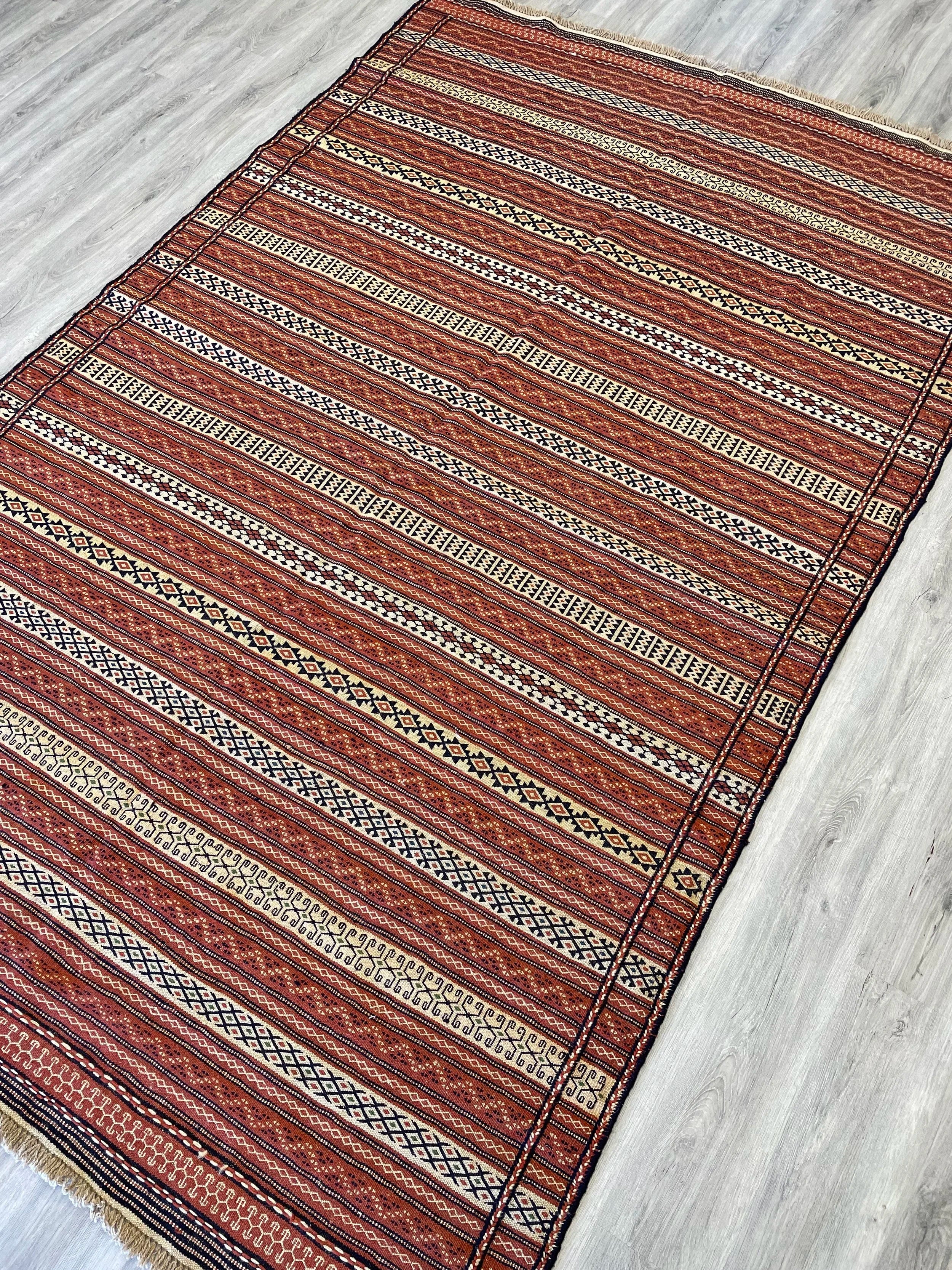 Sirjan Kilim 6'1" x 9'8"