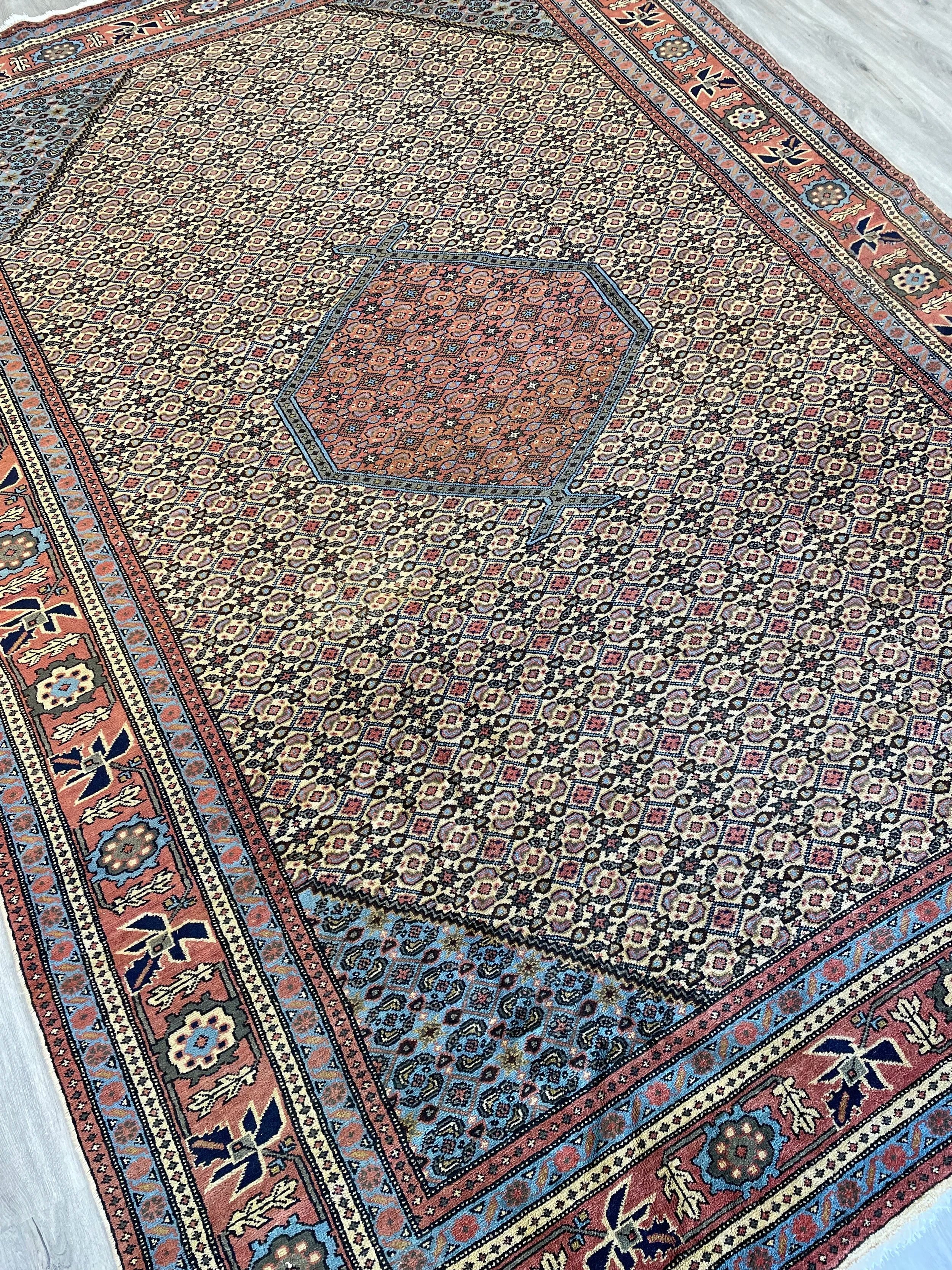 Ardebil Vintage Wool Rug (7'6" x 10'5")