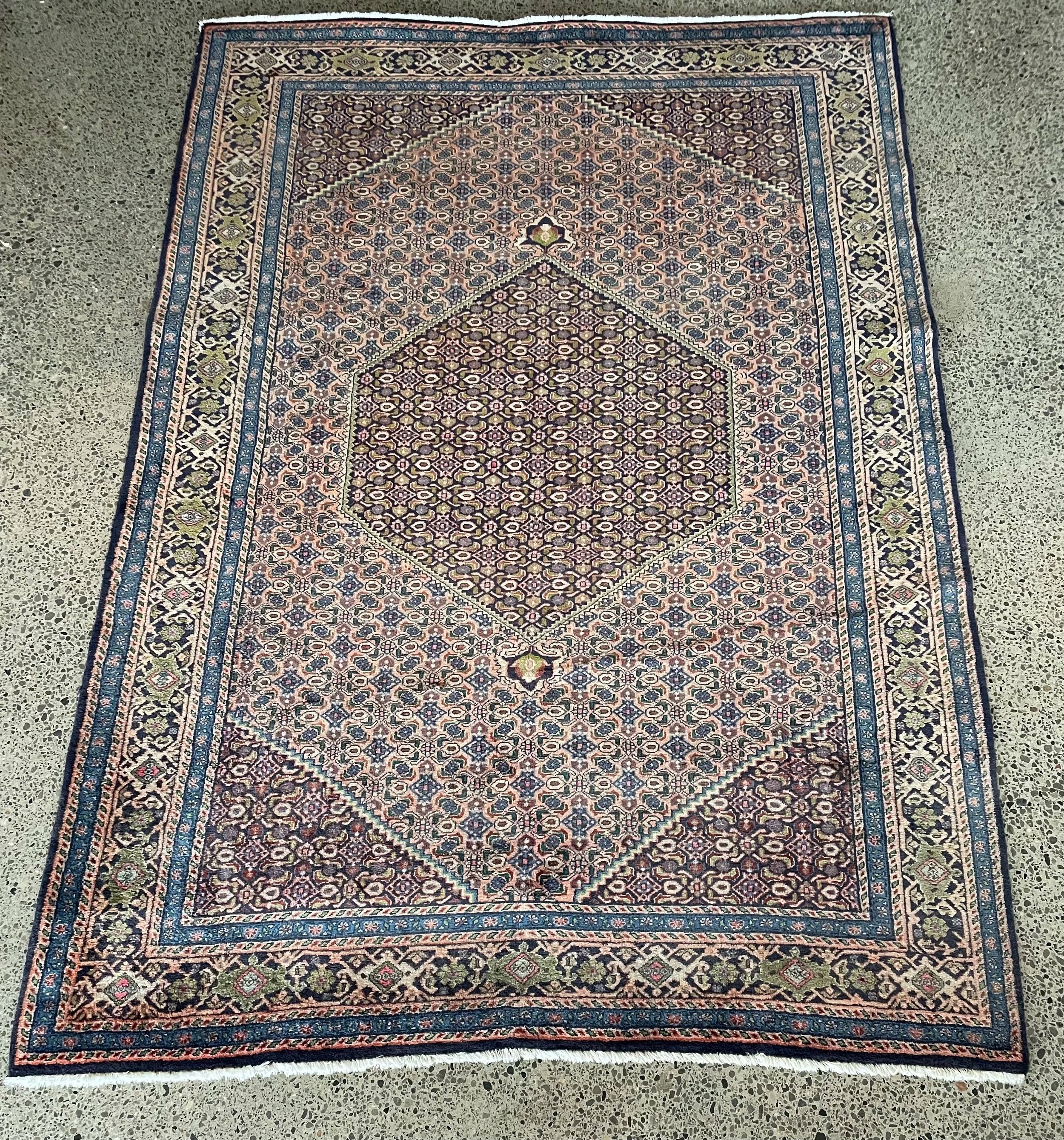Ardebil Vintage Wool Rug (6'6" x 9'4")
