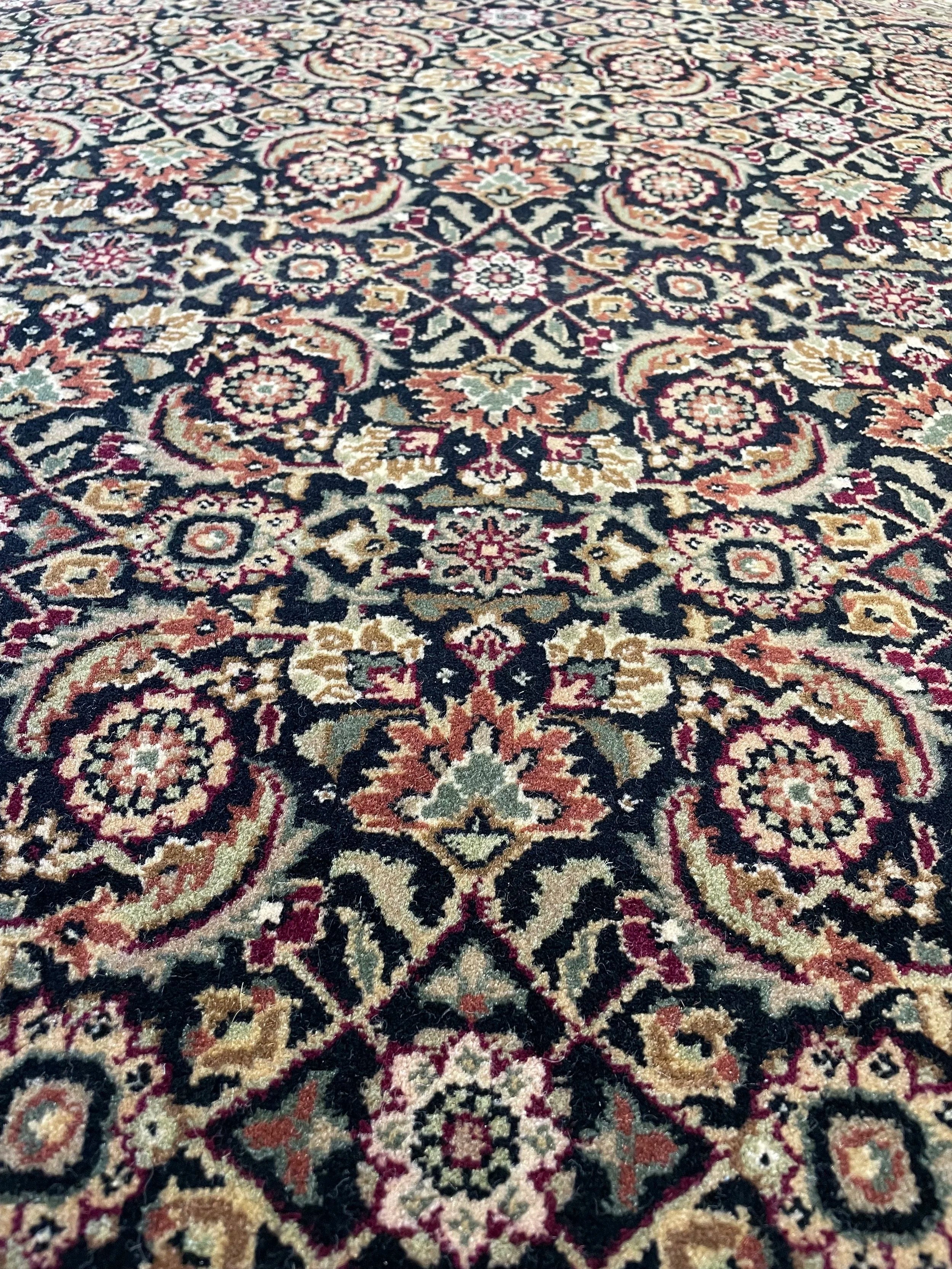 Herati Round Wool Rug (4'9" x 4'9")