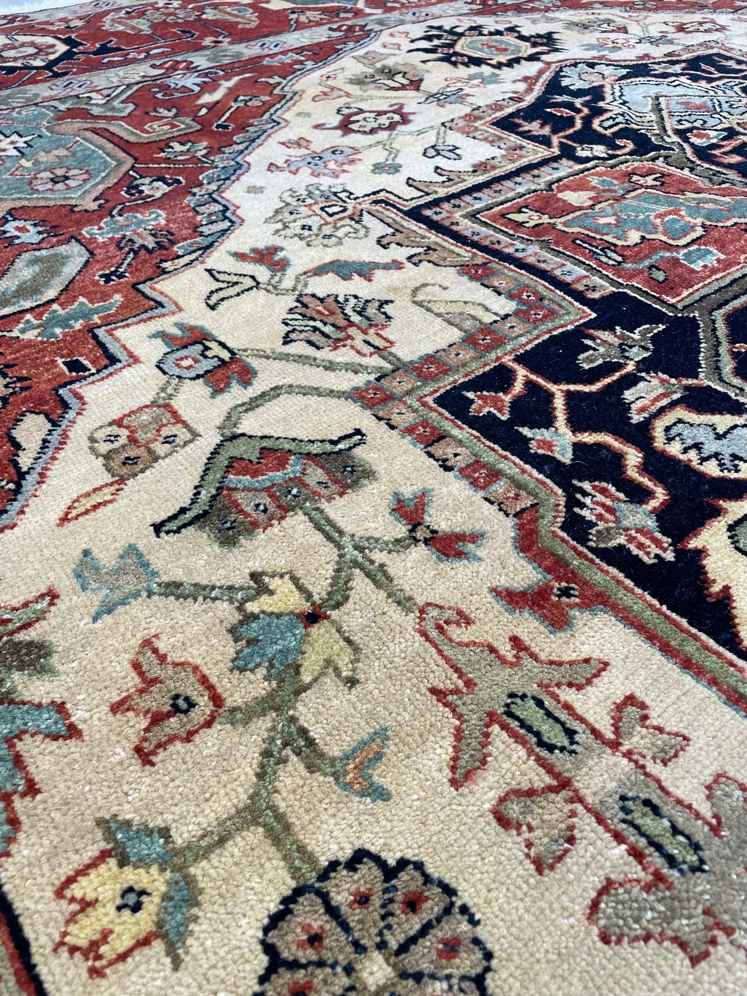Indo Heriz Wool Rug (9'9" x 10'3")