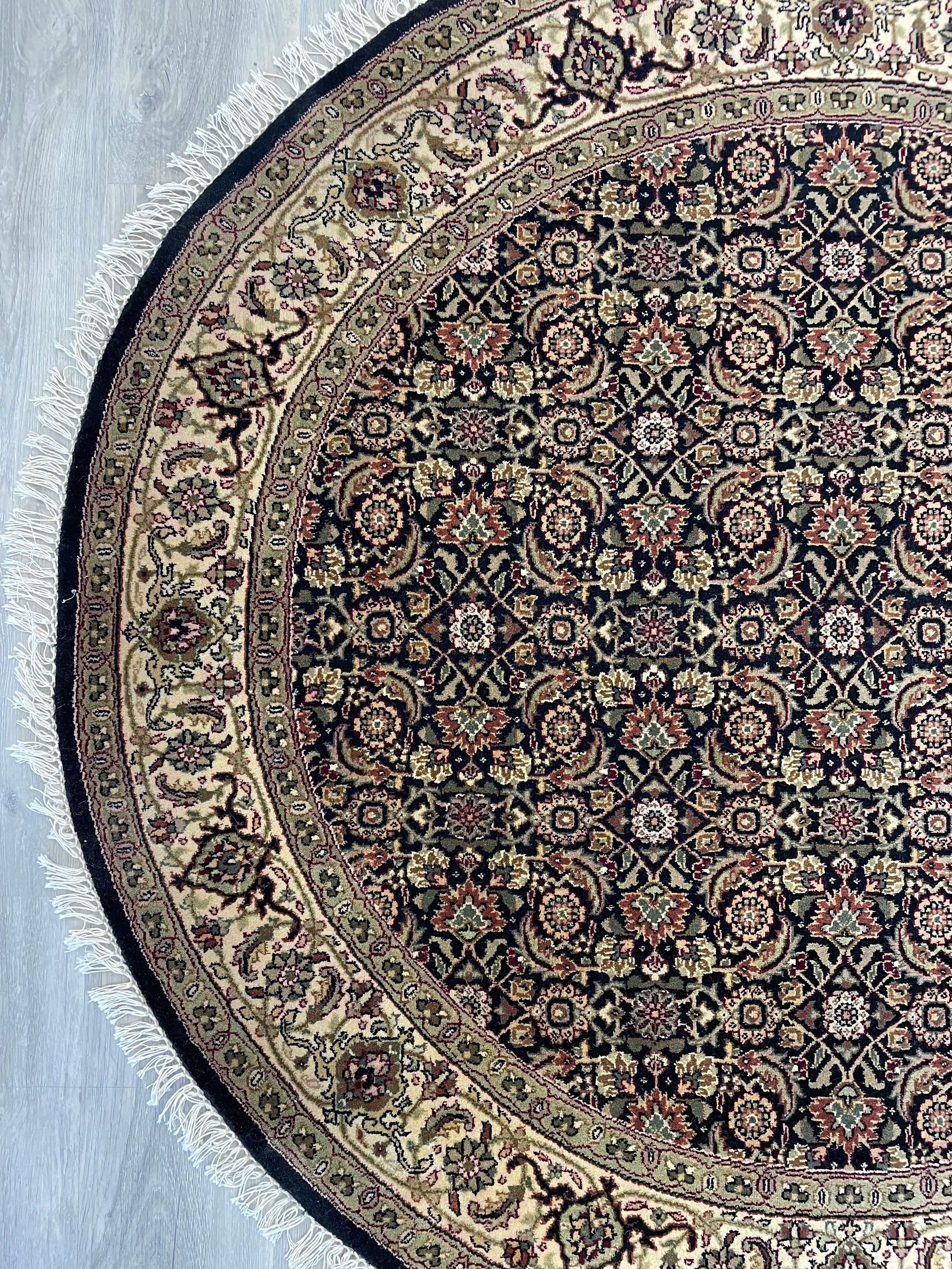 Herati Round Wool Rug (4'9" x 4'9")