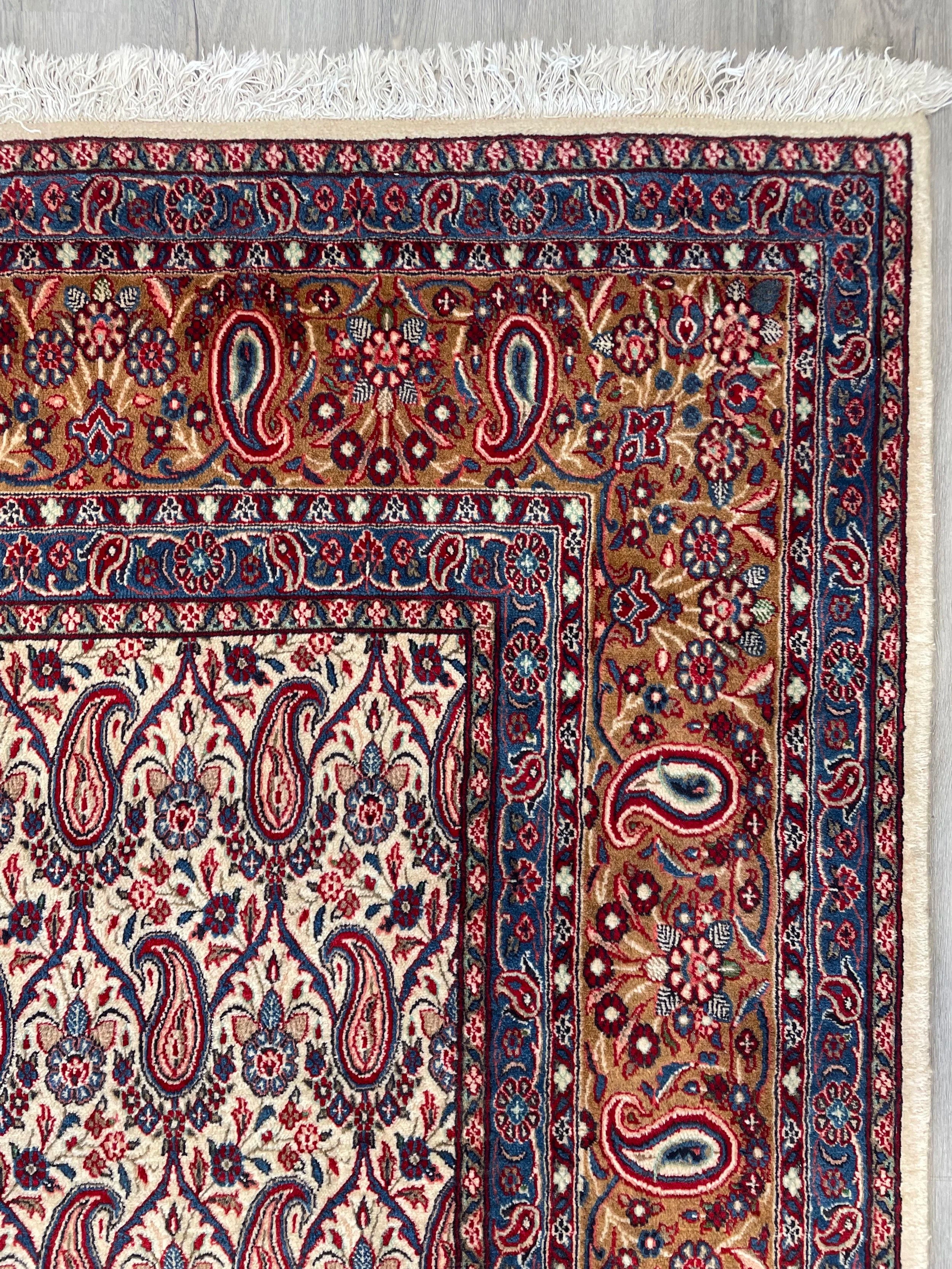 Kashan Vintage Wool Rug (8'10" x 11'10")
