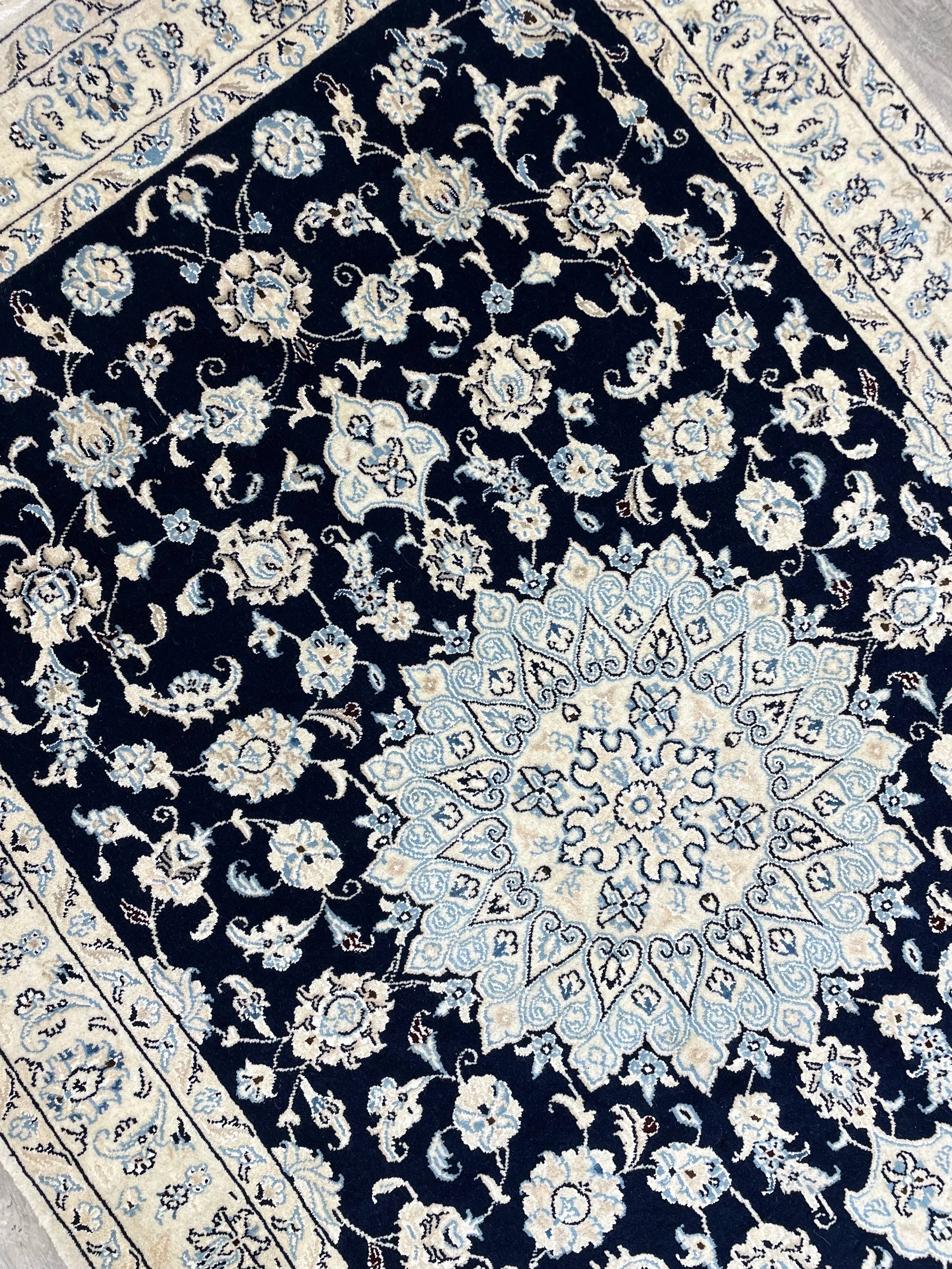 Naeen Wool & Silk Rug (3'6" x 5'4")
