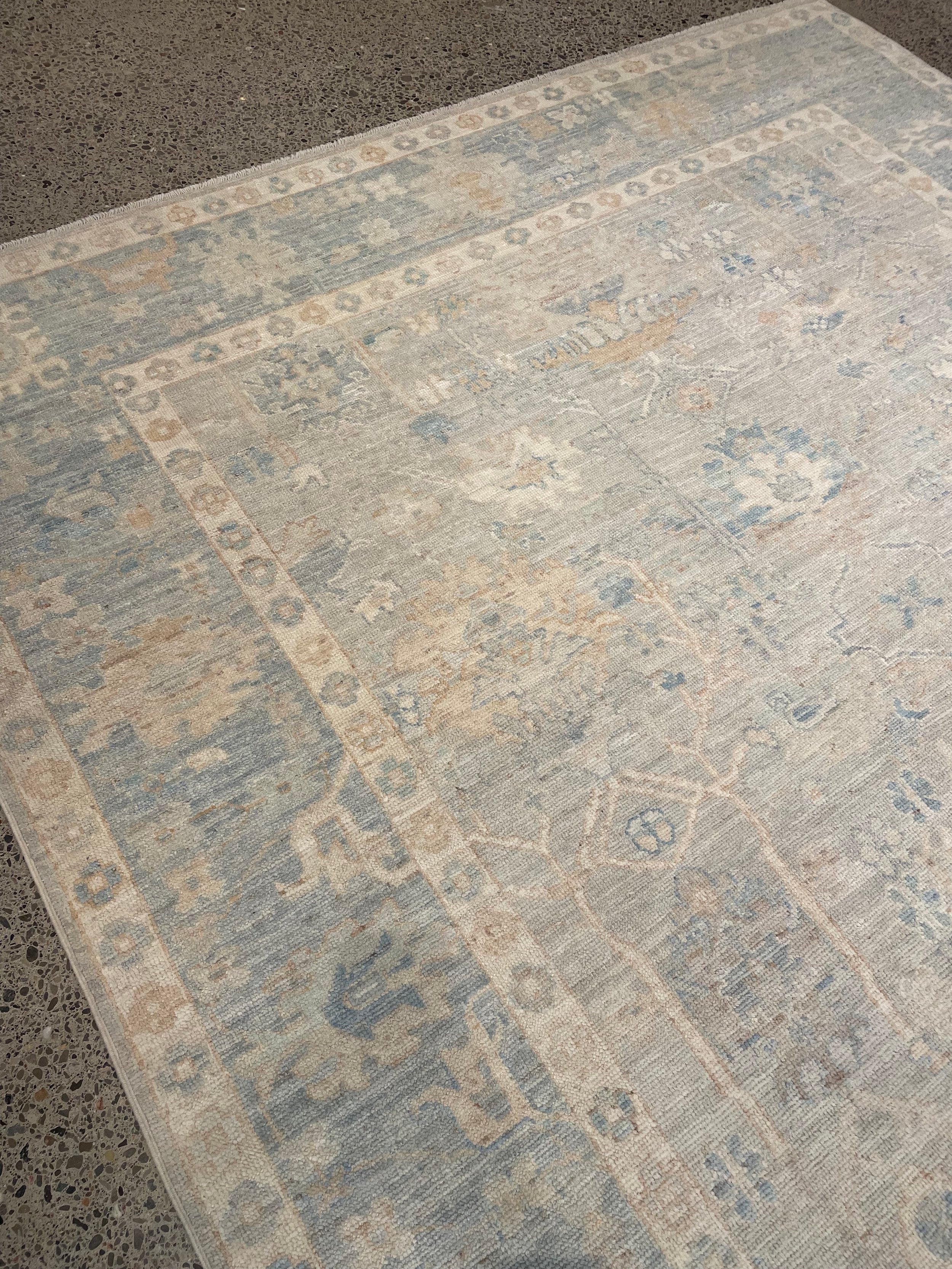 Oushak Rug (7'11" x 10'3")