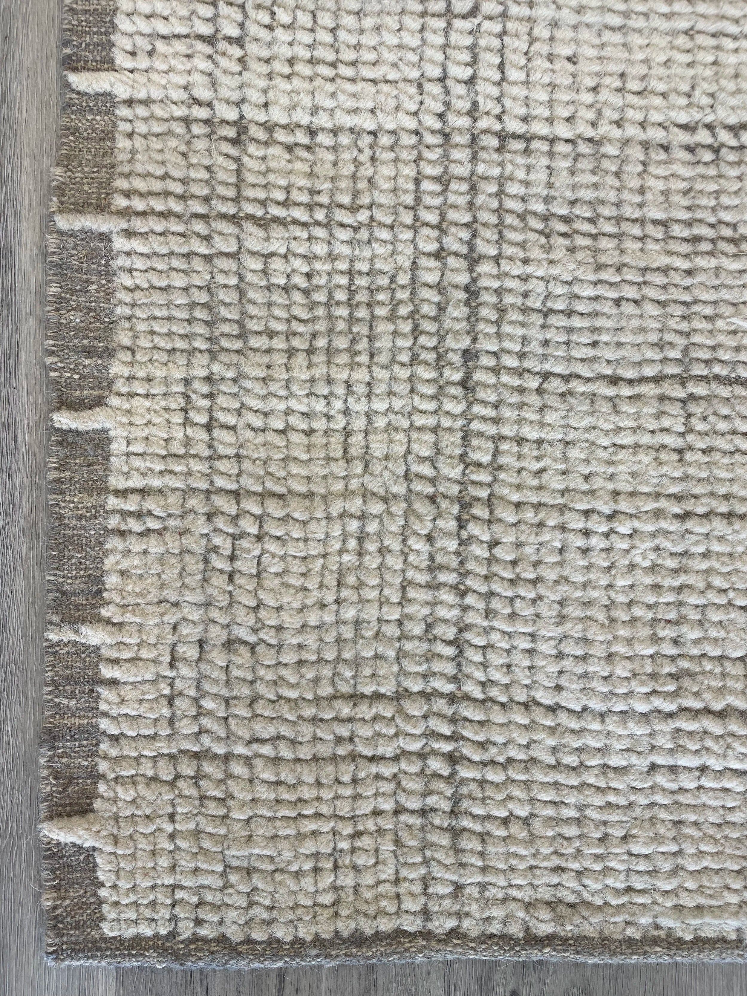 Nomad Collection Neutral Wool Rug (5x8)