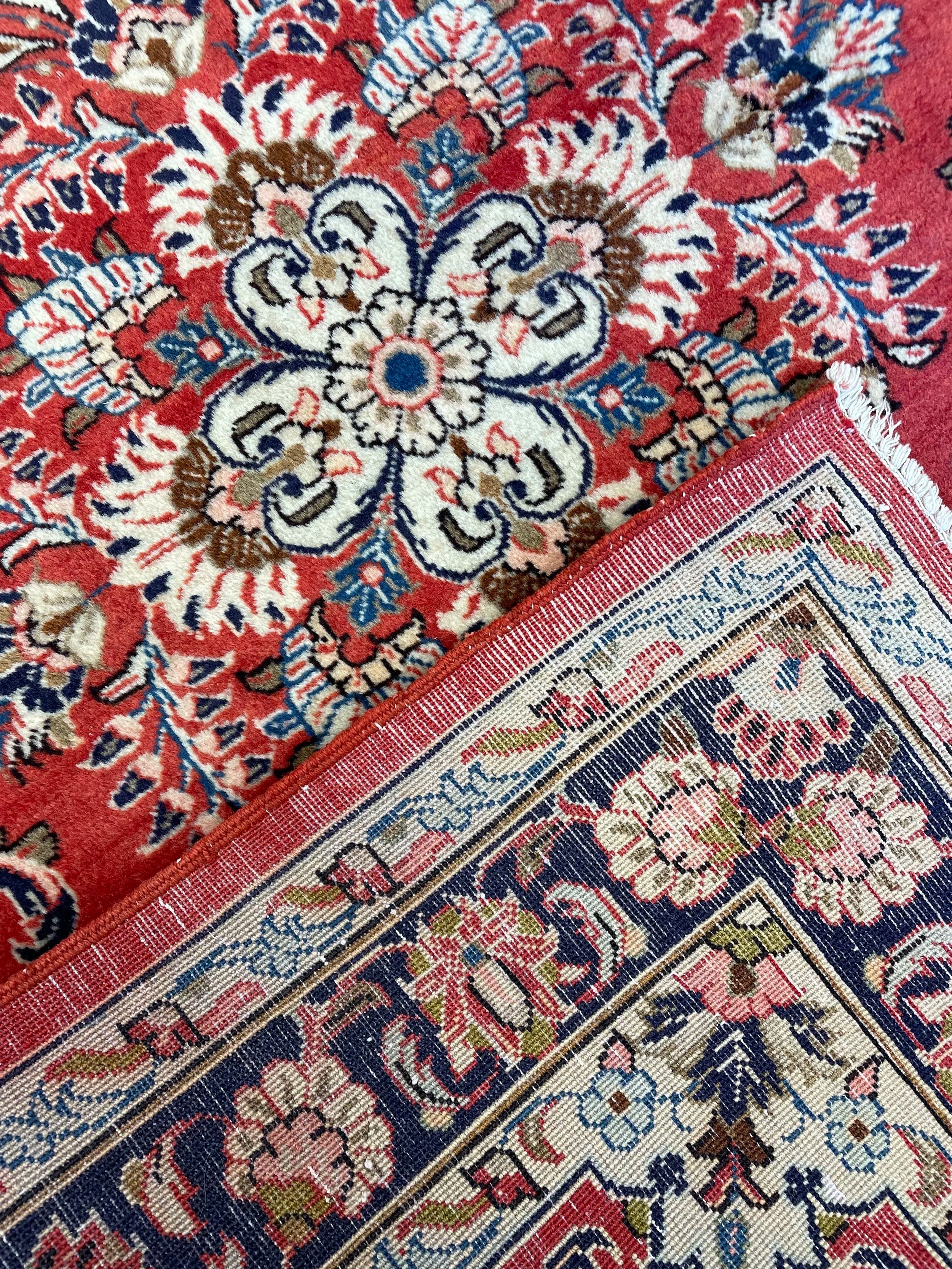 Sarough Wool Rug (3'6" x 5'1")