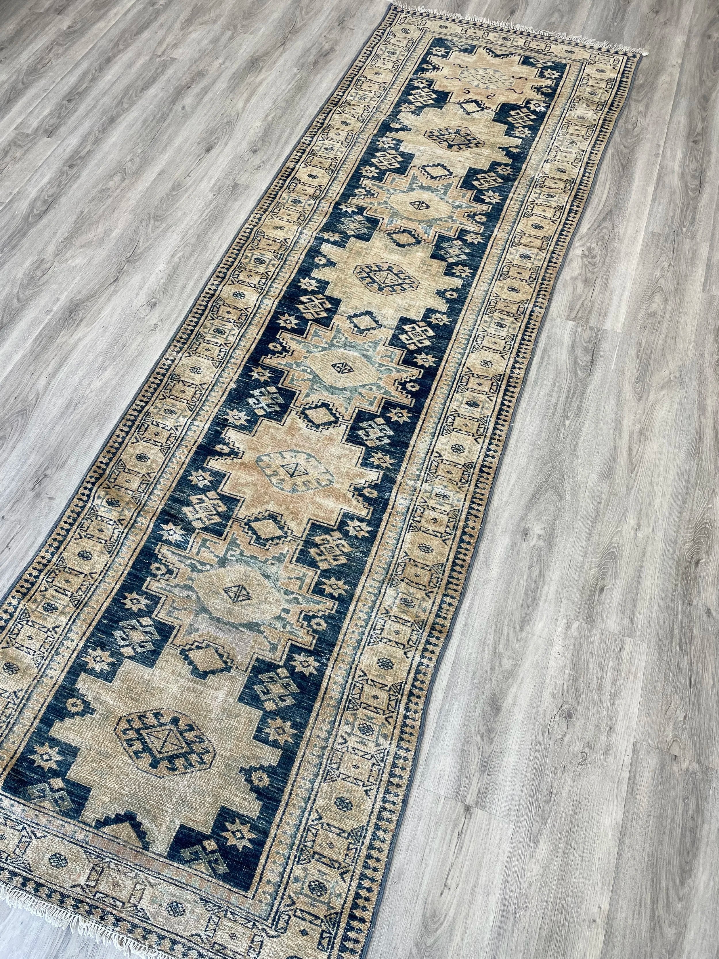 Shirvan Semi-Antique Rug (2'11" x 9'7")