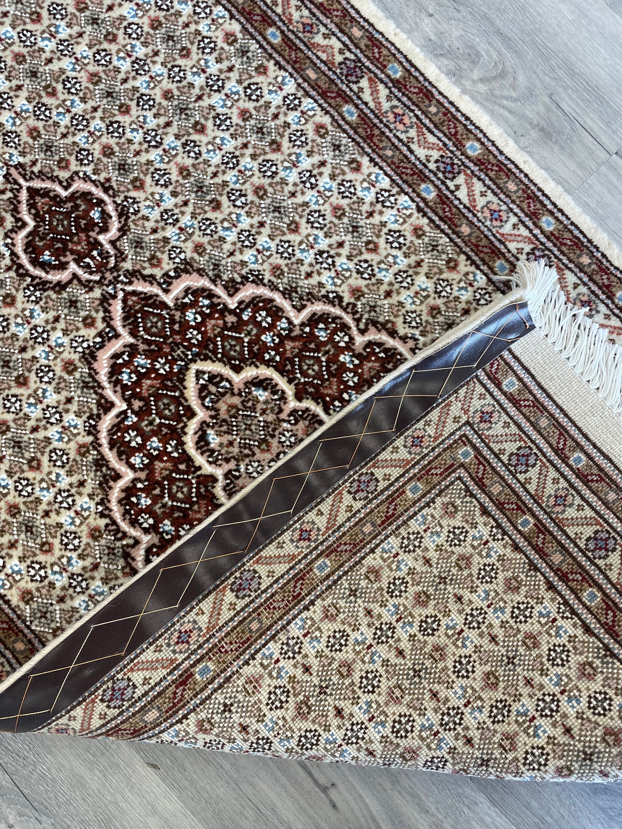 Tabriz Mahi Rug (2'2" x 6'3")