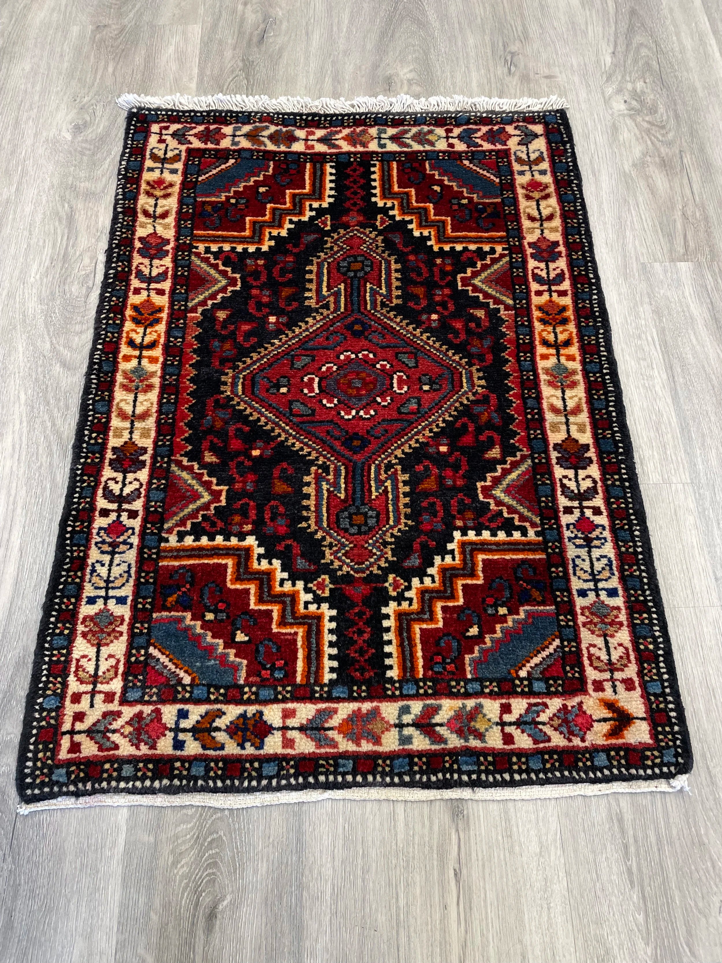 Toysirkan Mini Wool Rug (1'10" x 2'7")