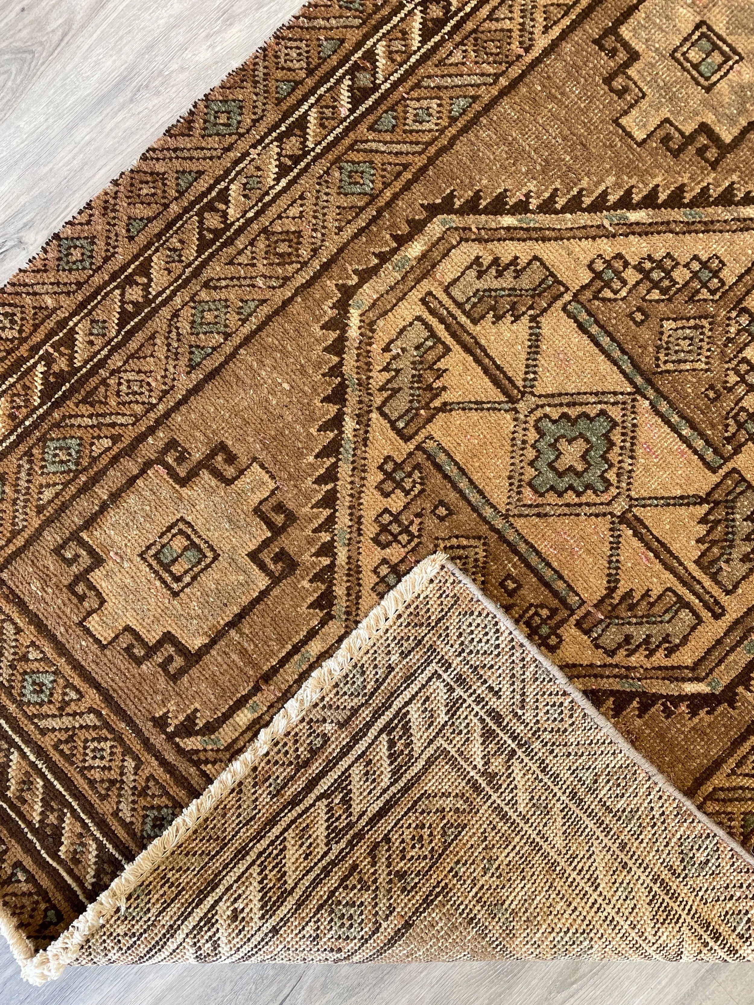 Hamedan Vintage Wool Rug Runner (3'6" x 11'8")
