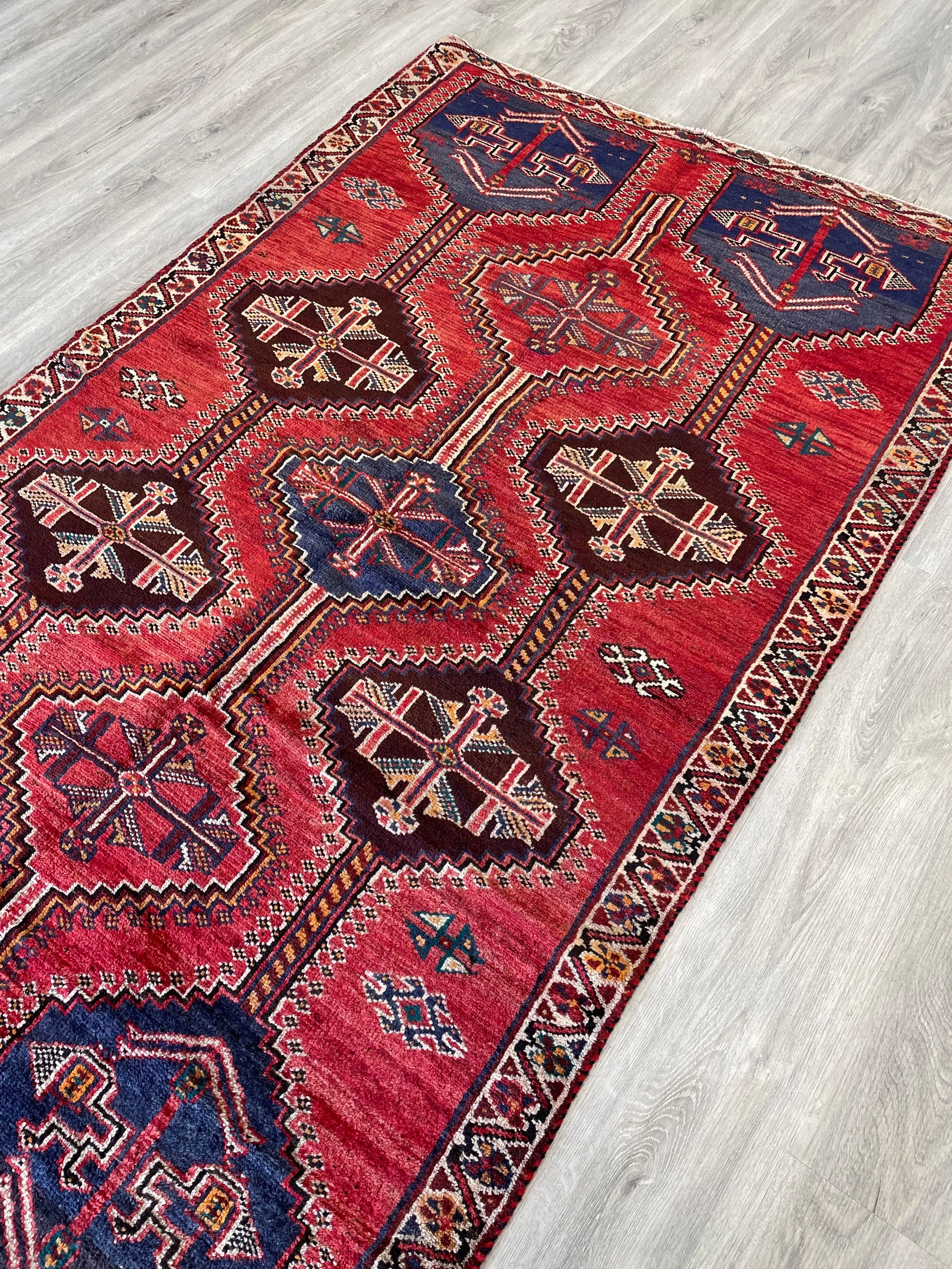 Shiraz Vintage Wool Rug (3'10" x 6'4")