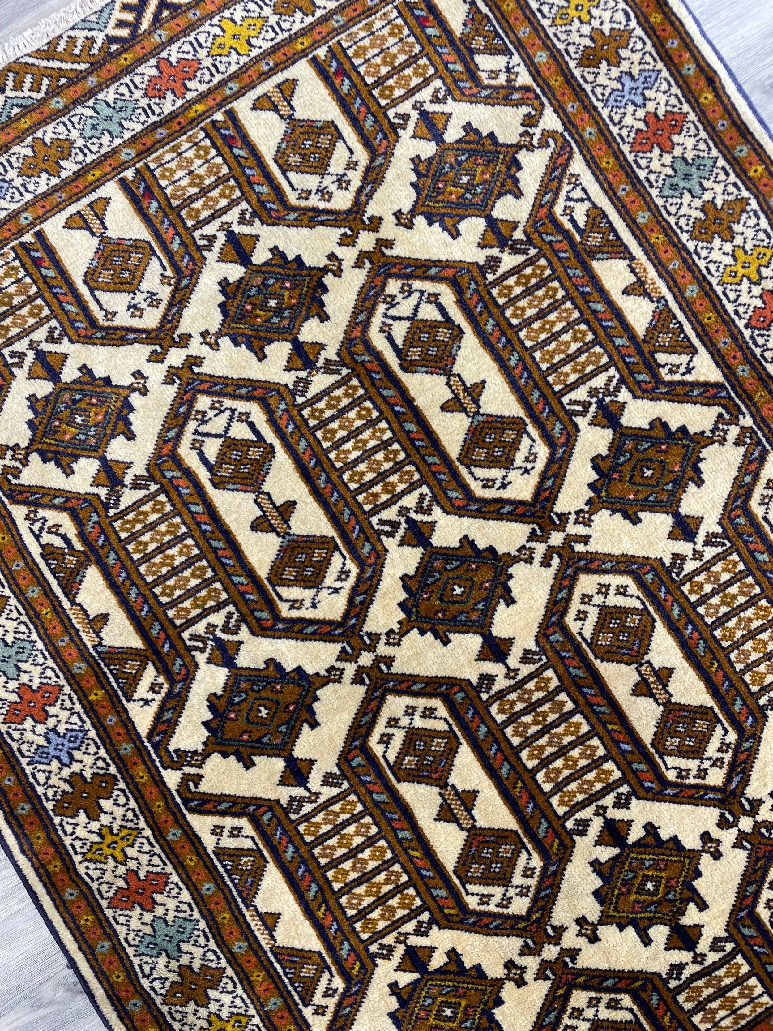 Turkoman Wool Rug (3'1" x 4'2")