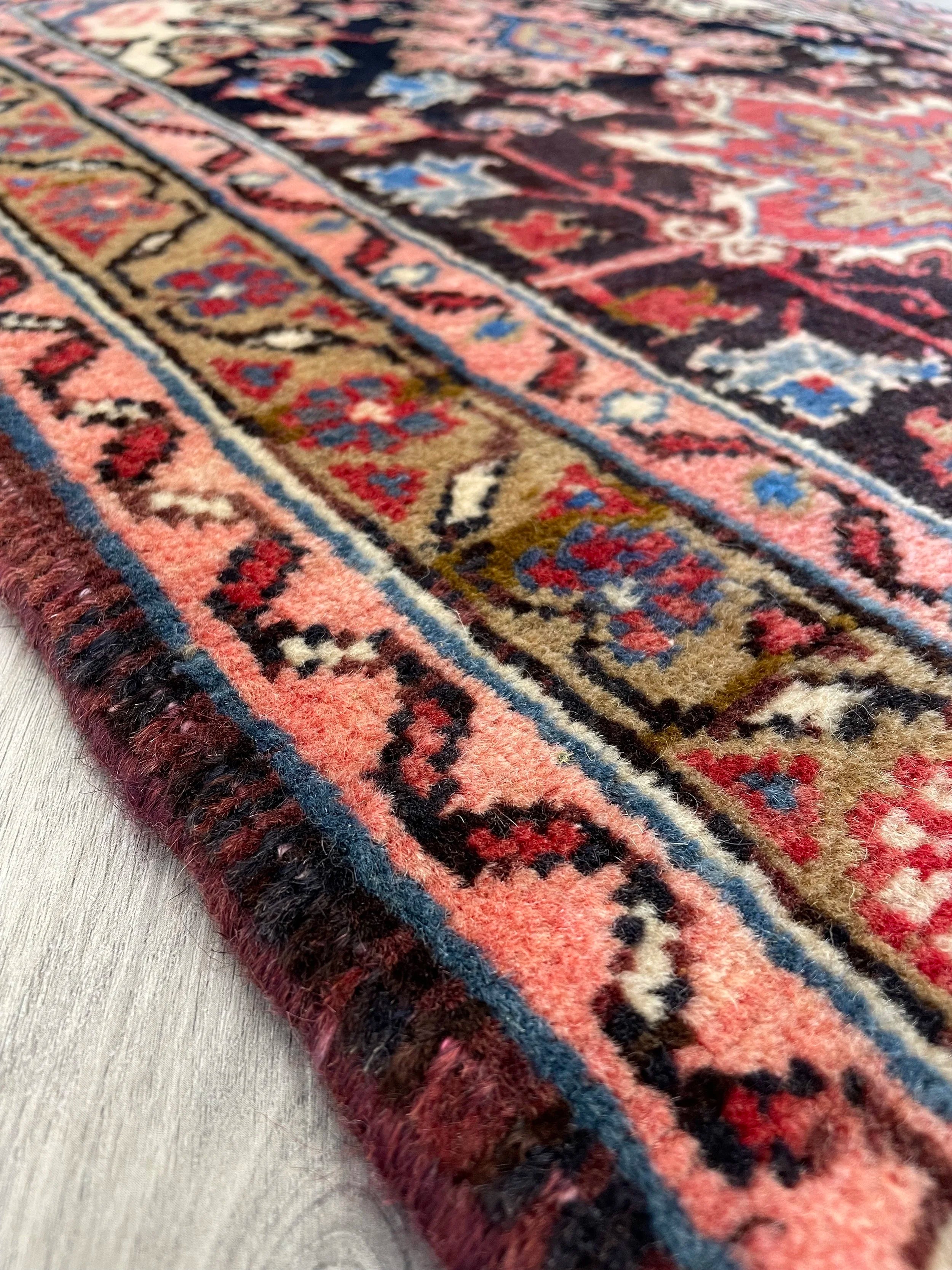 Wool Heriz Rug (2'7" x 3'5")