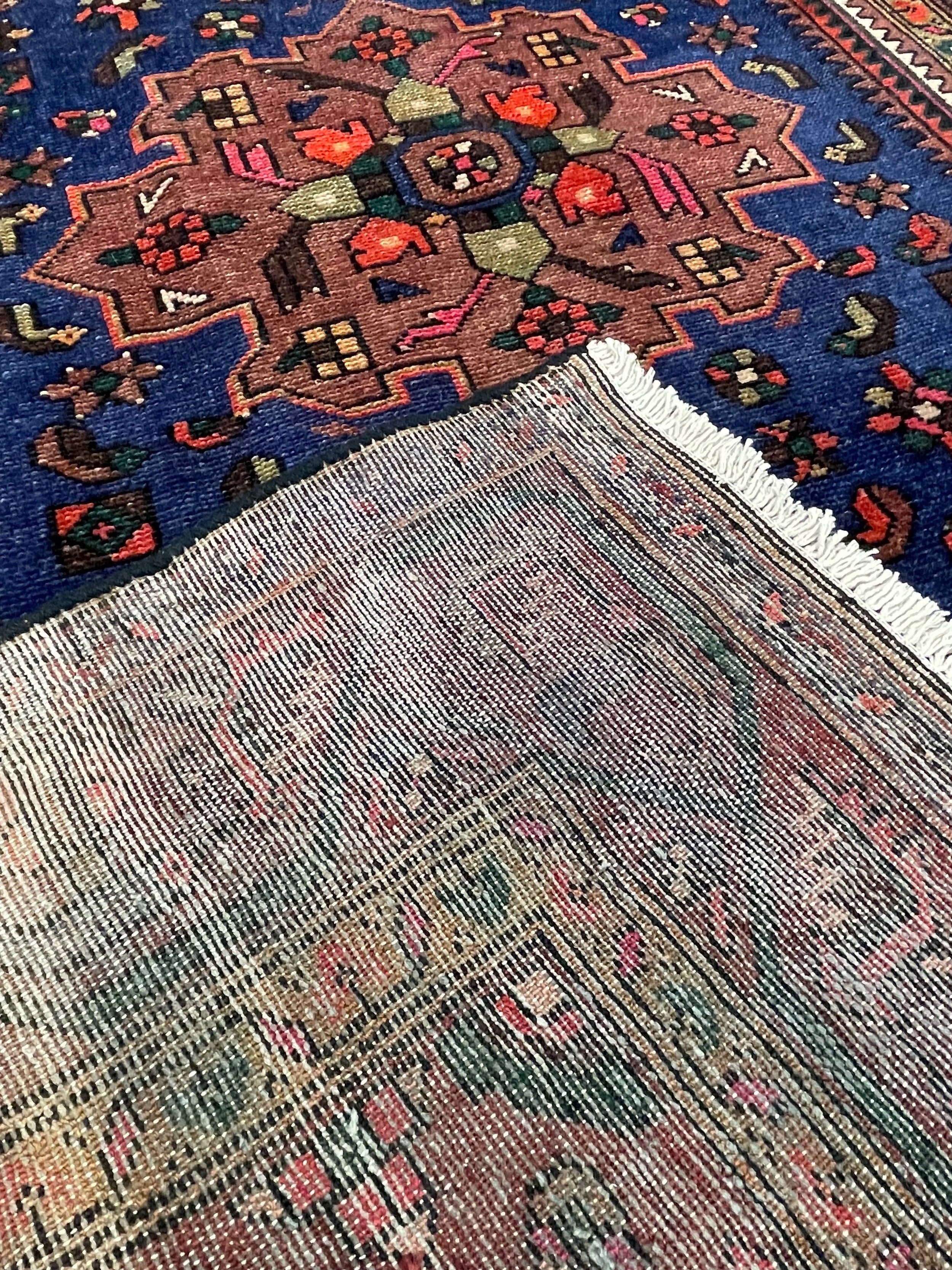 Zanjan Semi-Antique Wool Rug (4'6" x 7'1")