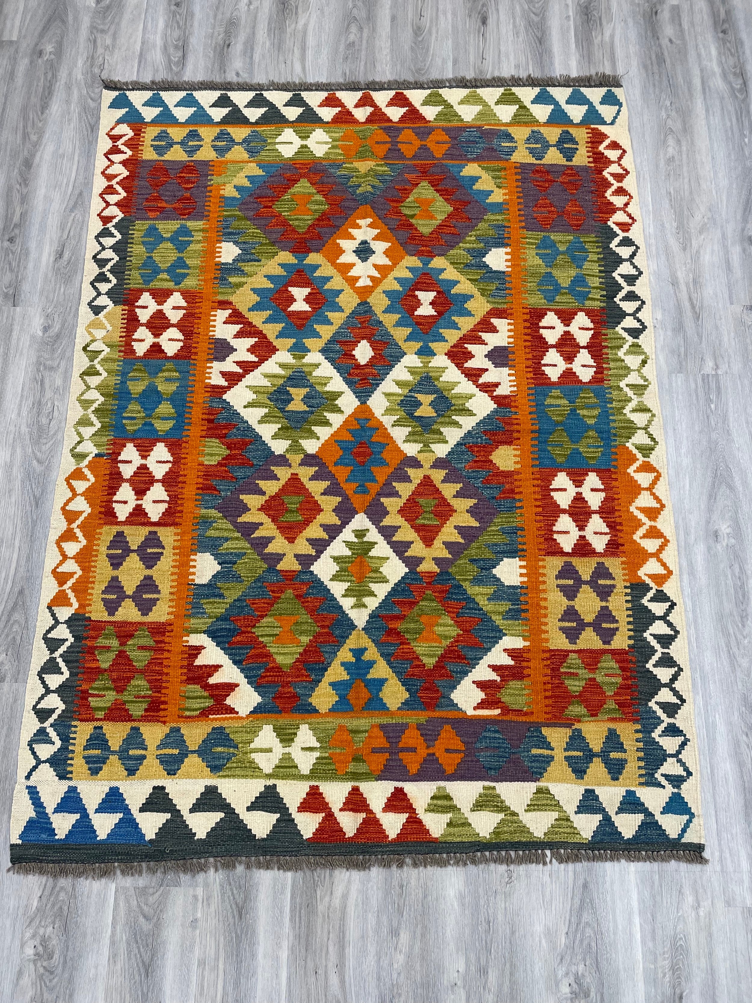 Kilim Rug (5x7)