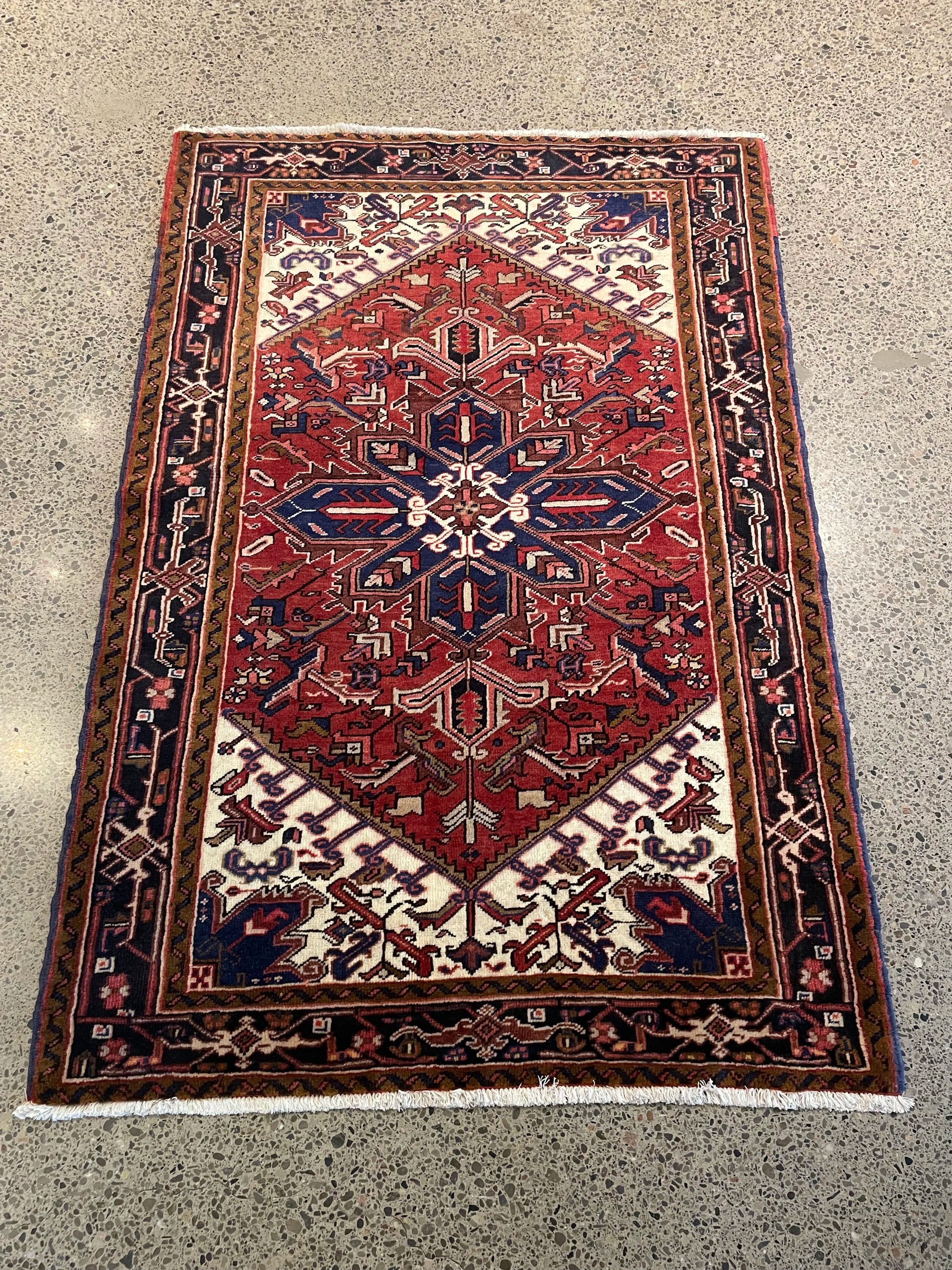 Wool Heriz Rug (4'6" x 6'8")