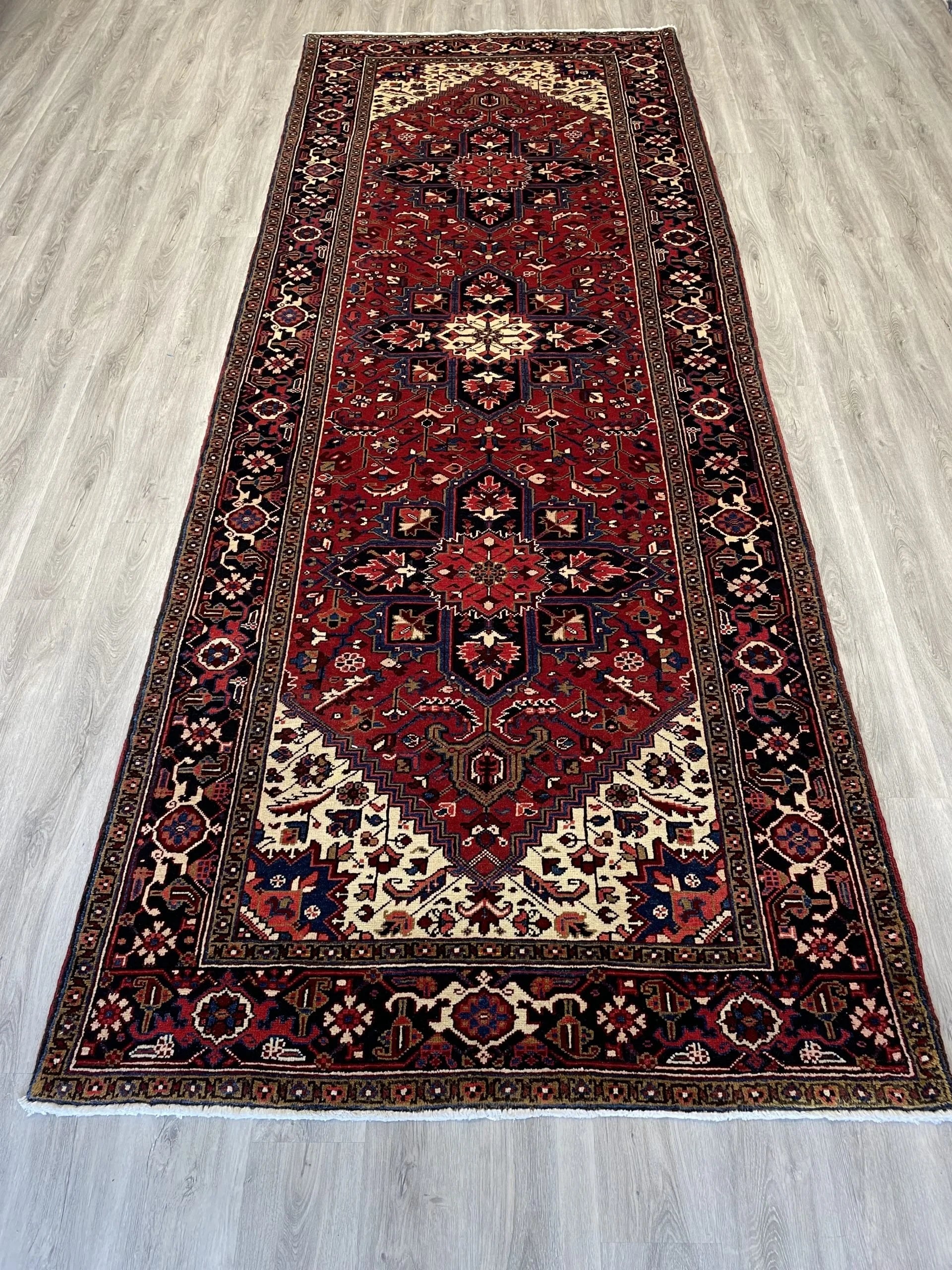 Heriz Wool Rug Runner (4'10" x 12'11")