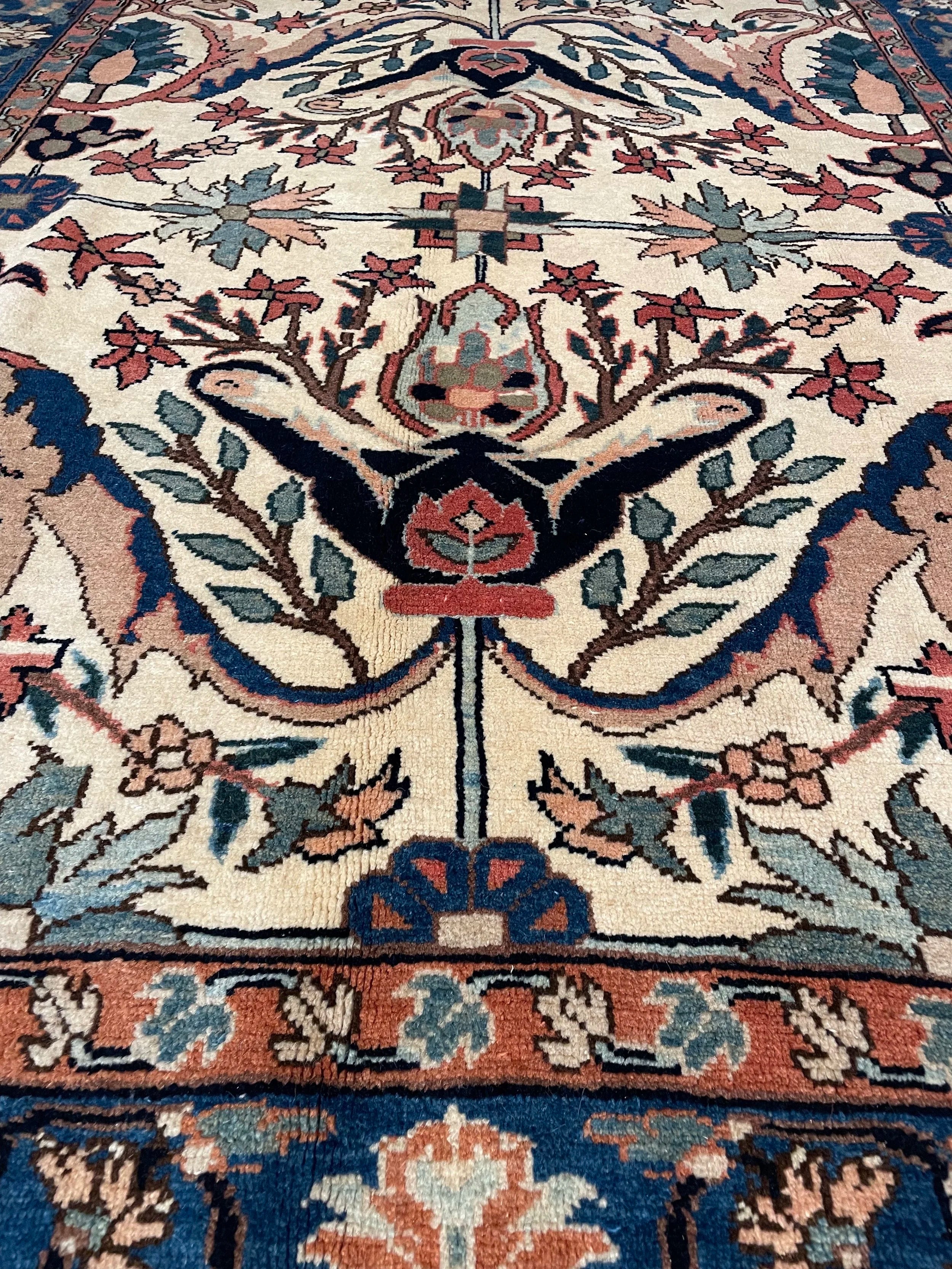 Heriz Semi-Antique Wool Rug (5'5" x 7'5")