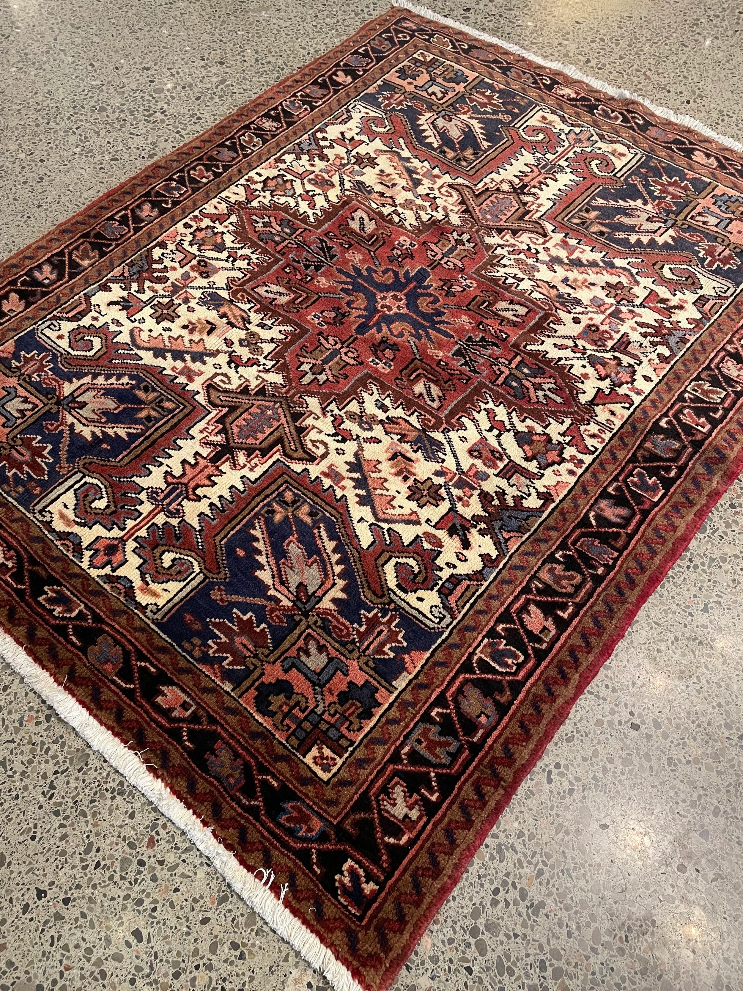 Wool Heriz Rug (4'2" x 5'3")