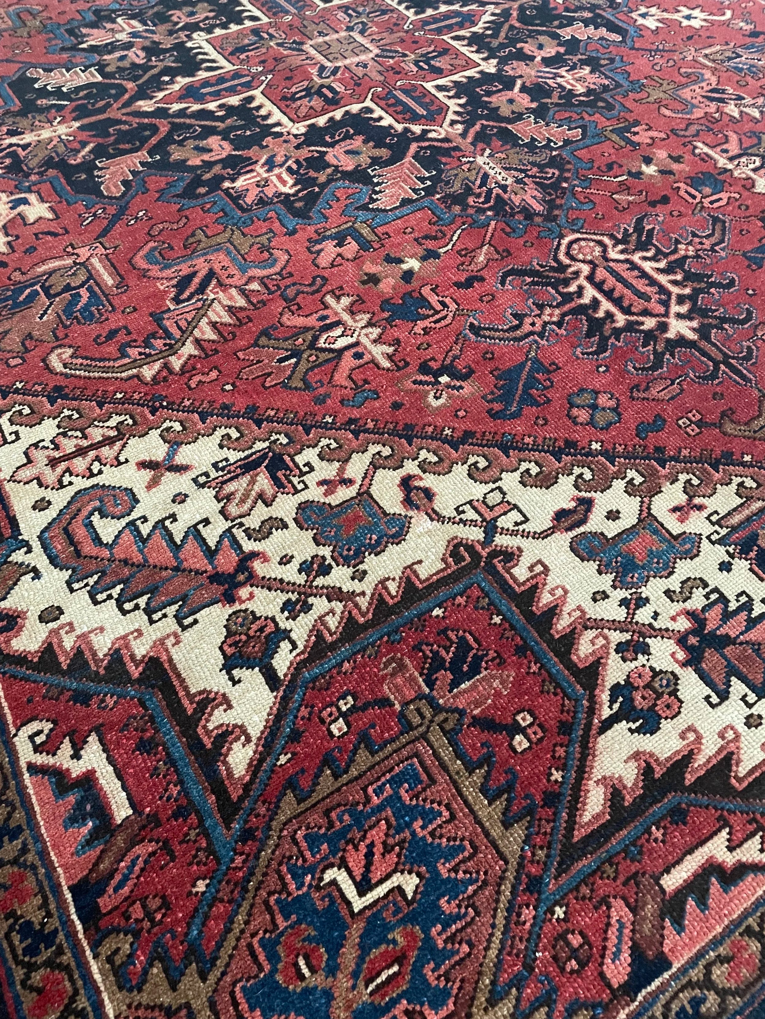 Heriz Vintage Wool Rug (8'1" x 11'0")
