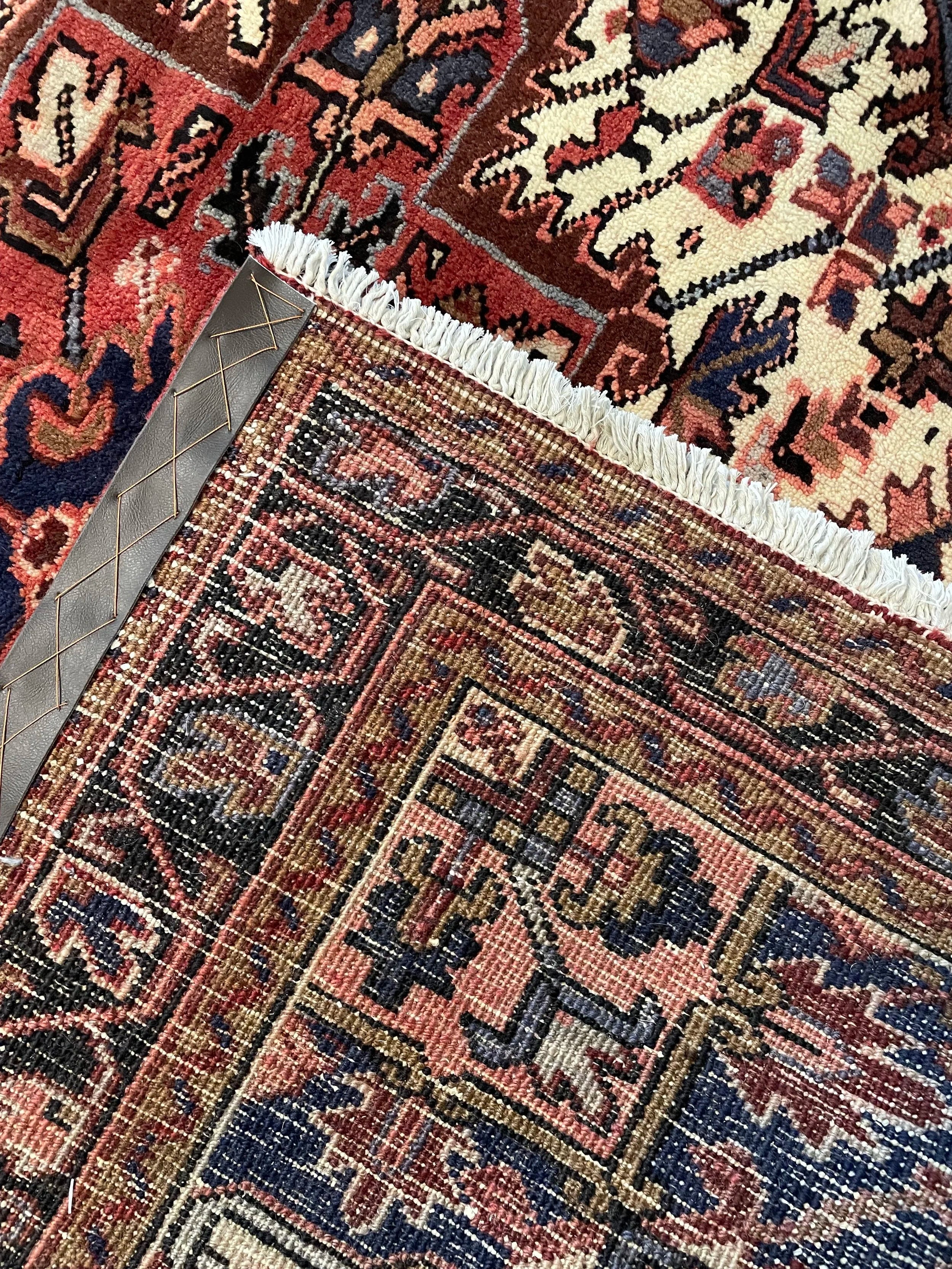 Wool Heriz Rug (4'2" x 5'3")